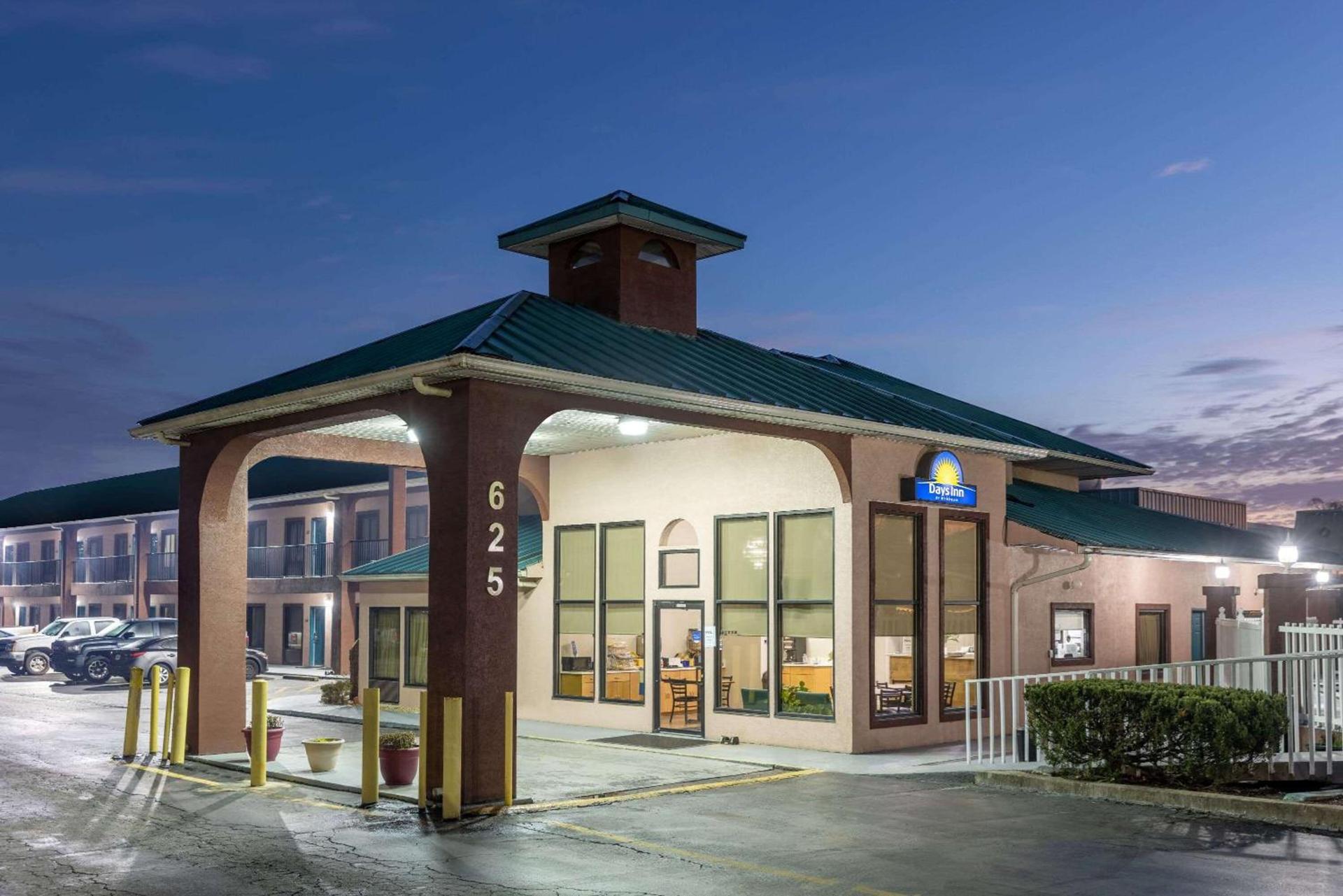 Days Inn by Wyndham Jackson photo 4
