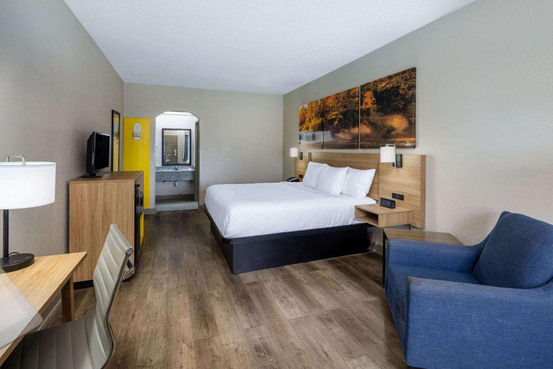 Days Inn by Wyndham Jackson photo 19