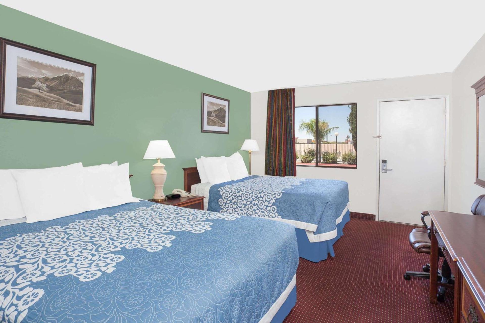 Days Inn by Wyndham Lost Hills photo 7