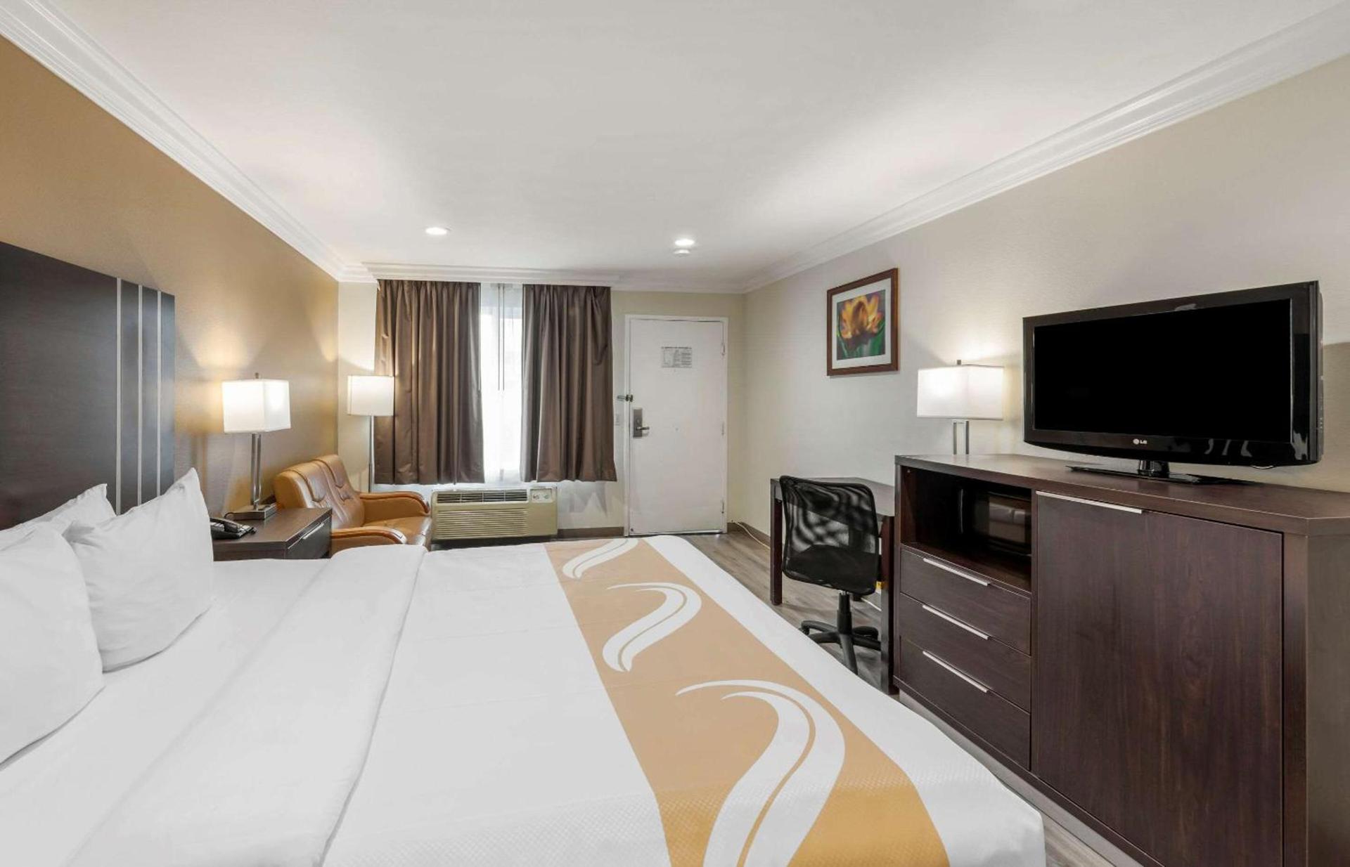 Quality Inn Long Beach - Signal Hill photo 25