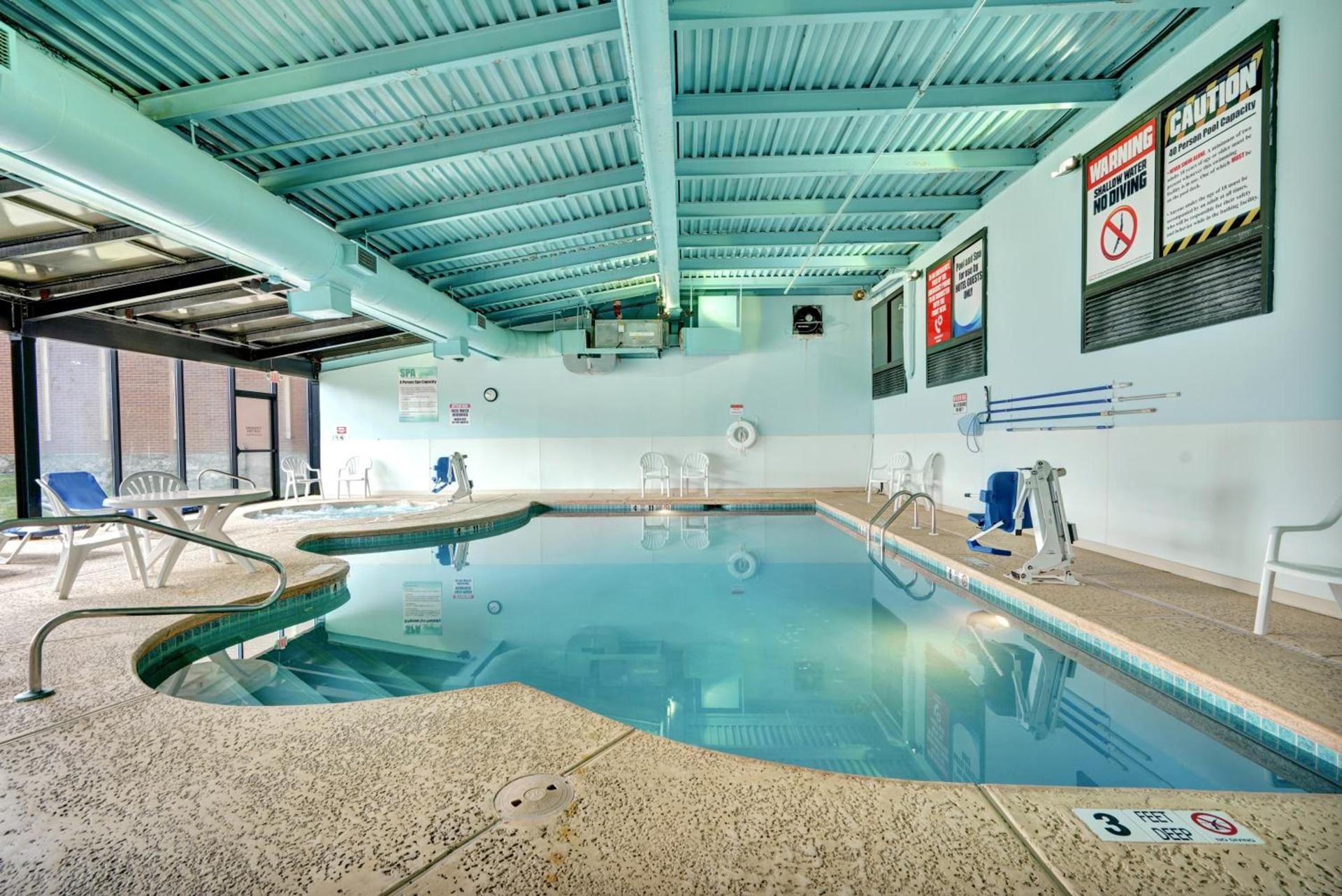 Quality Hotel & Suites At The Falls photo 12