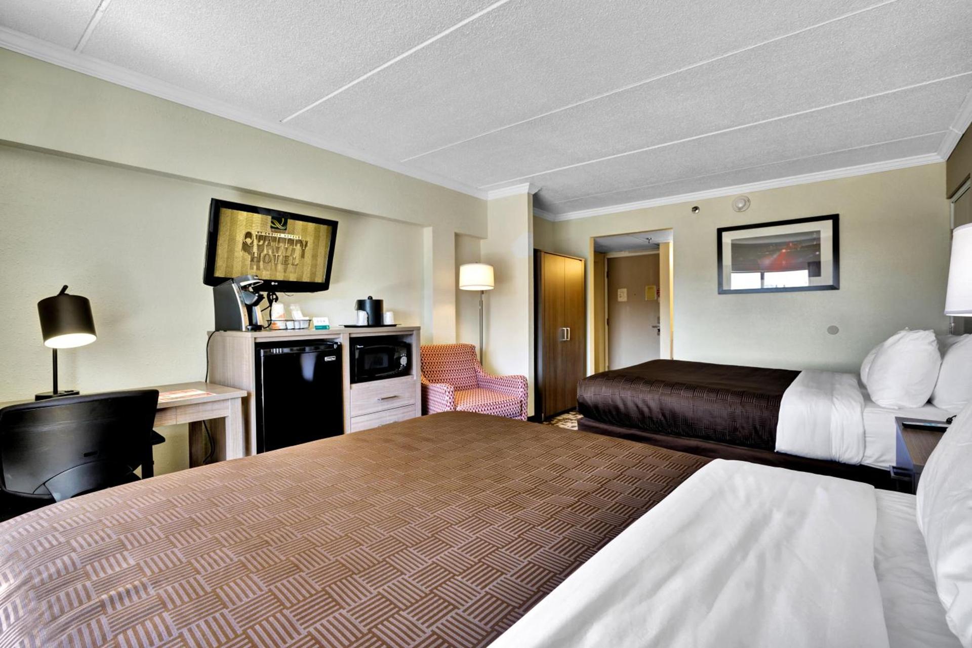 Quality Hotel & Suites At The Falls photo 17