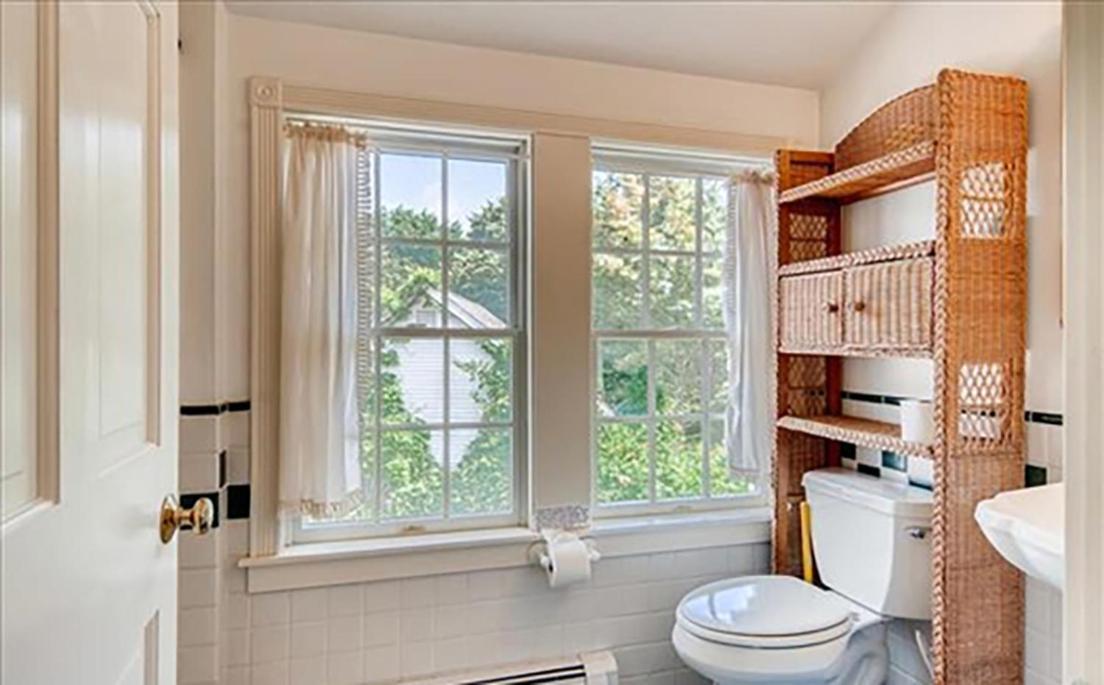 West Tisbury Inn photo 18