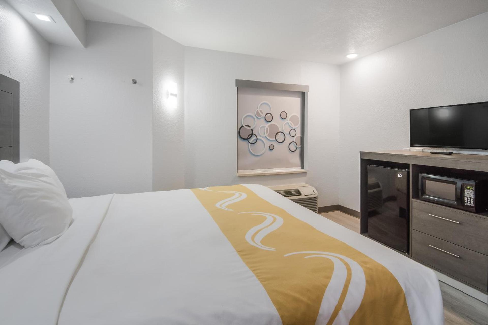 Quality Inn & Suites Richardson-Dallas photo 32