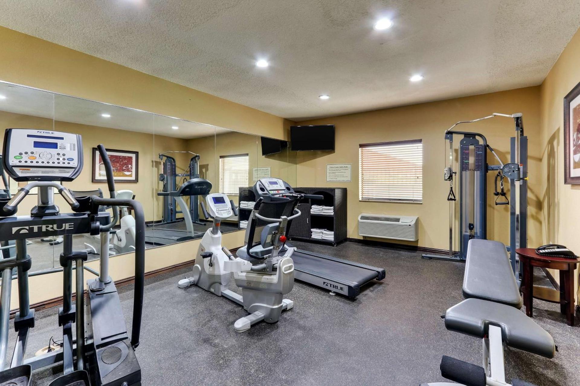 Best Western Plus University Inn & Suites photo 6