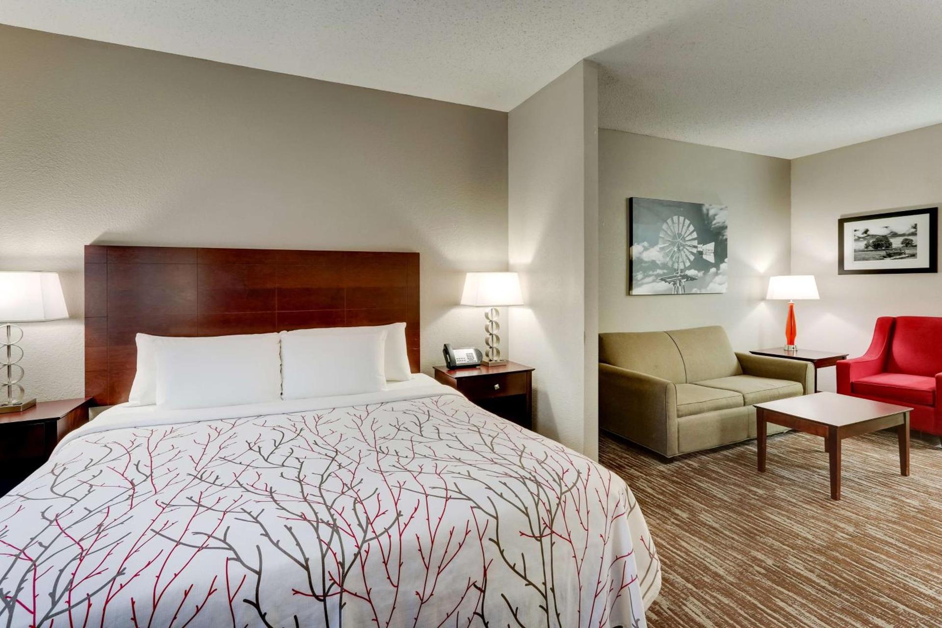 Best Western Plus University Inn & Suites photo 12