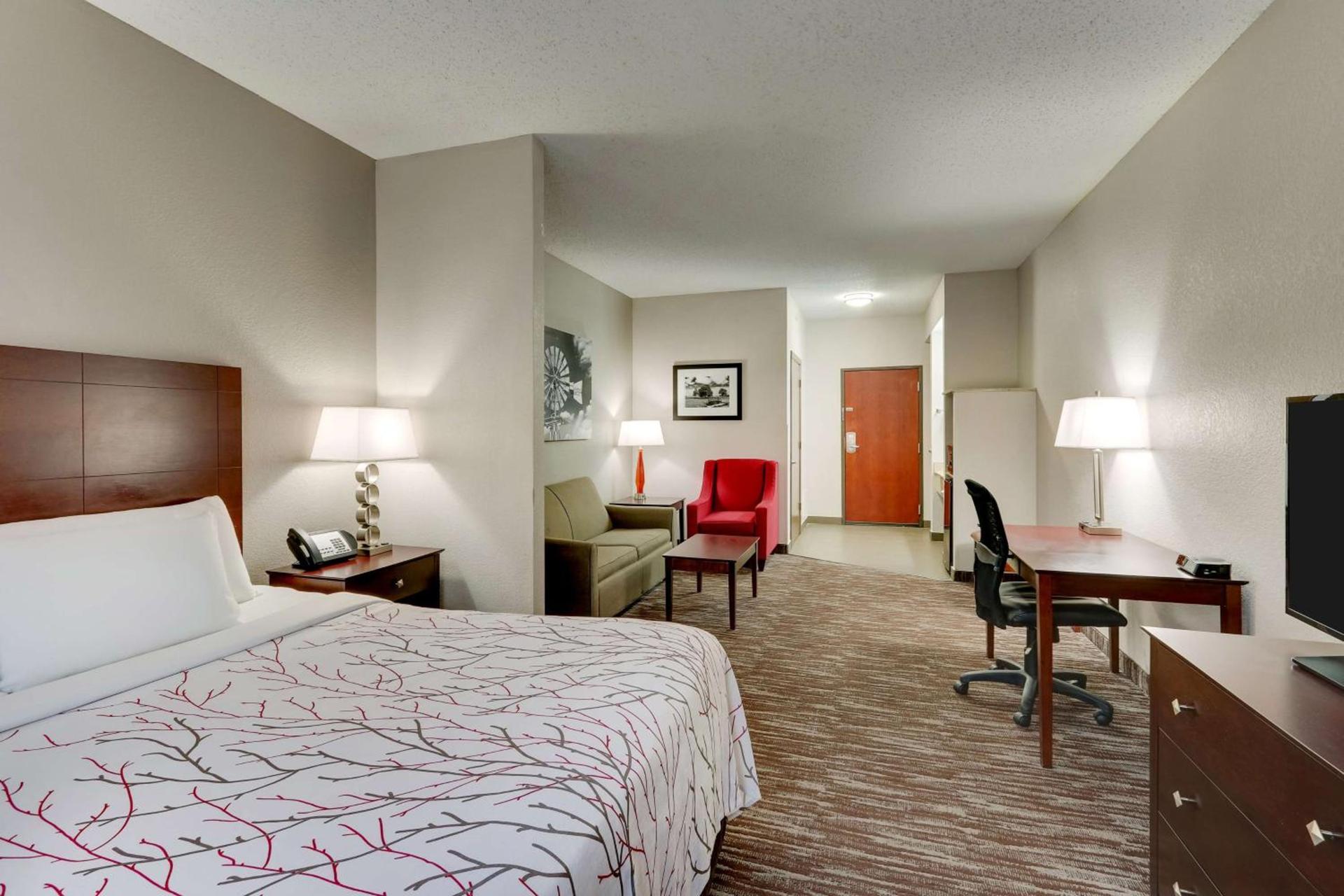 Best Western Plus University Inn & Suites photo 13