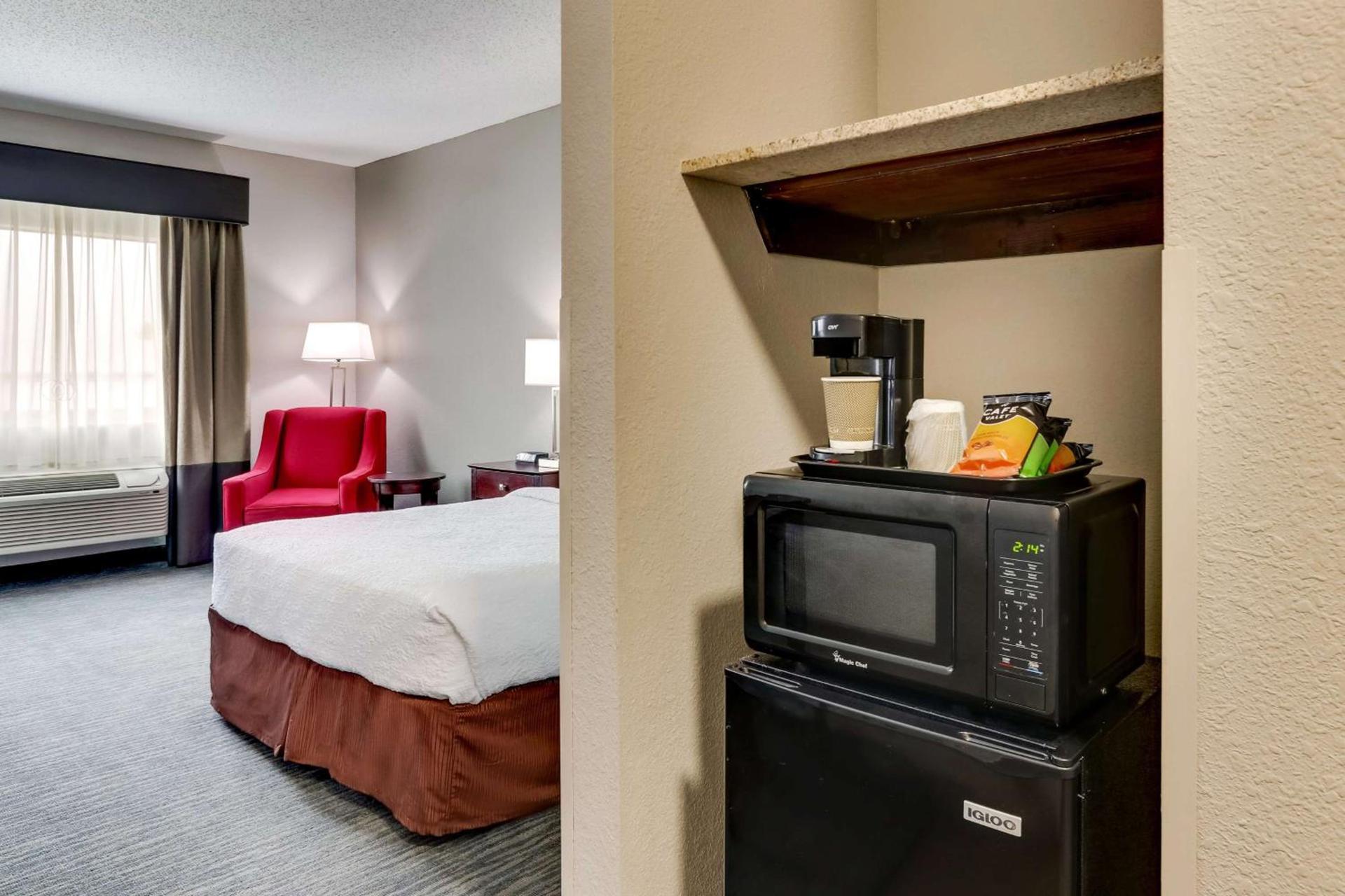 Best Western Plus University Inn & Suites photo 22