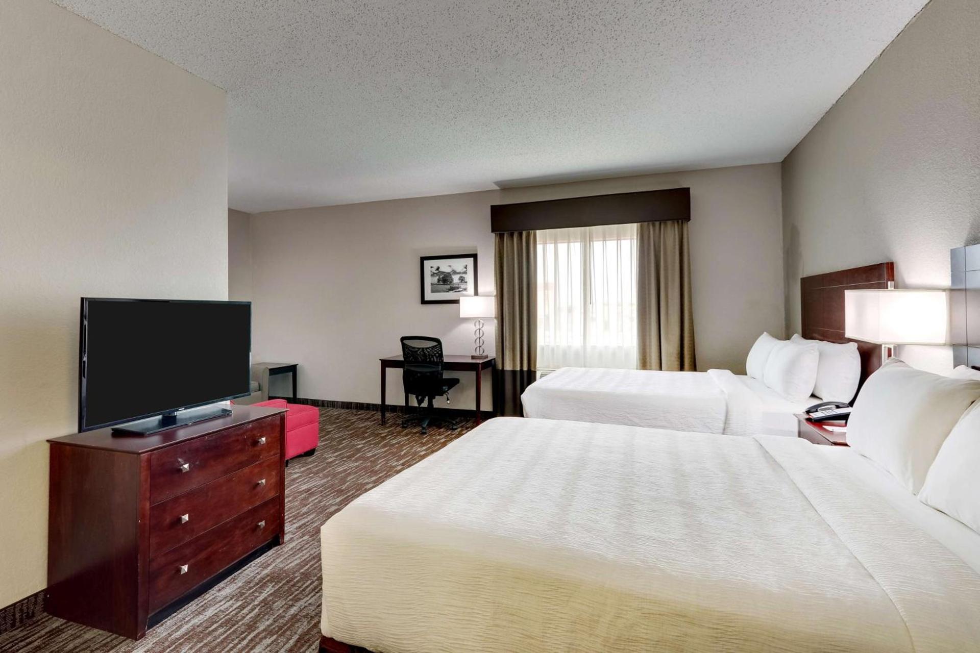 Best Western Plus University Inn & Suites photo 27