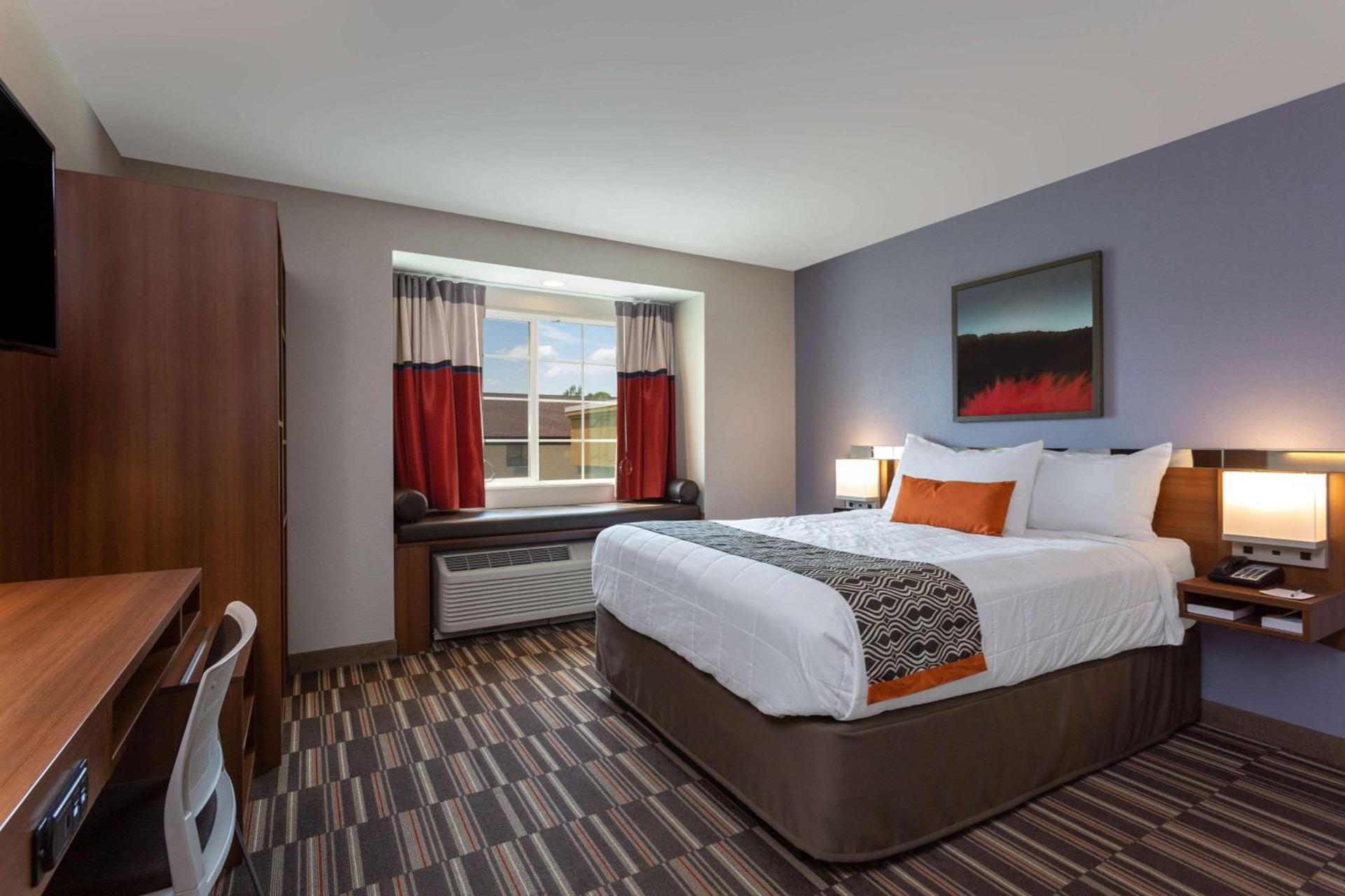 Microtel Inn & Suites by Wyndham Niagara Falls photo 14