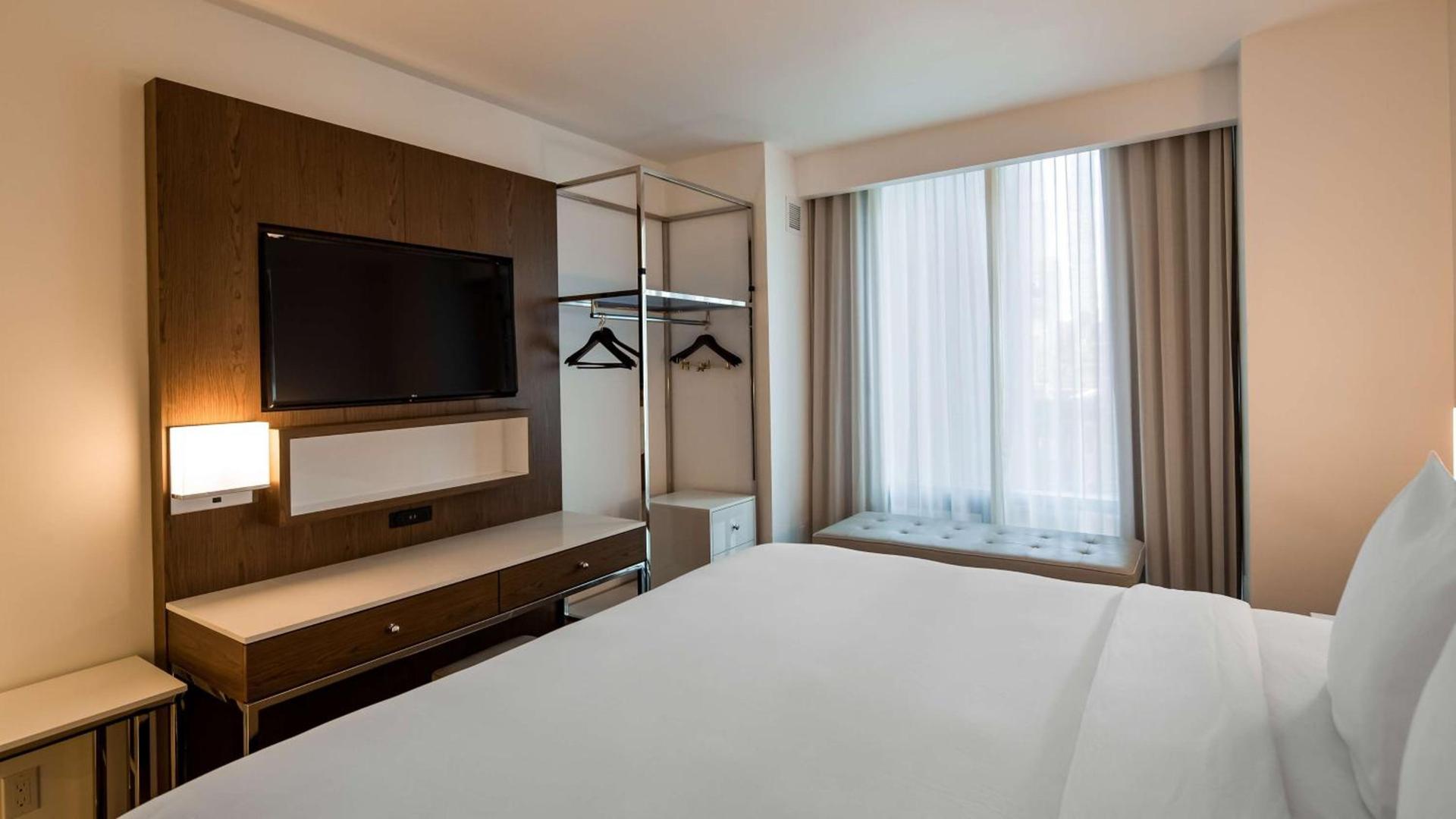 Best Western Premier Empire State Hotel photo 9