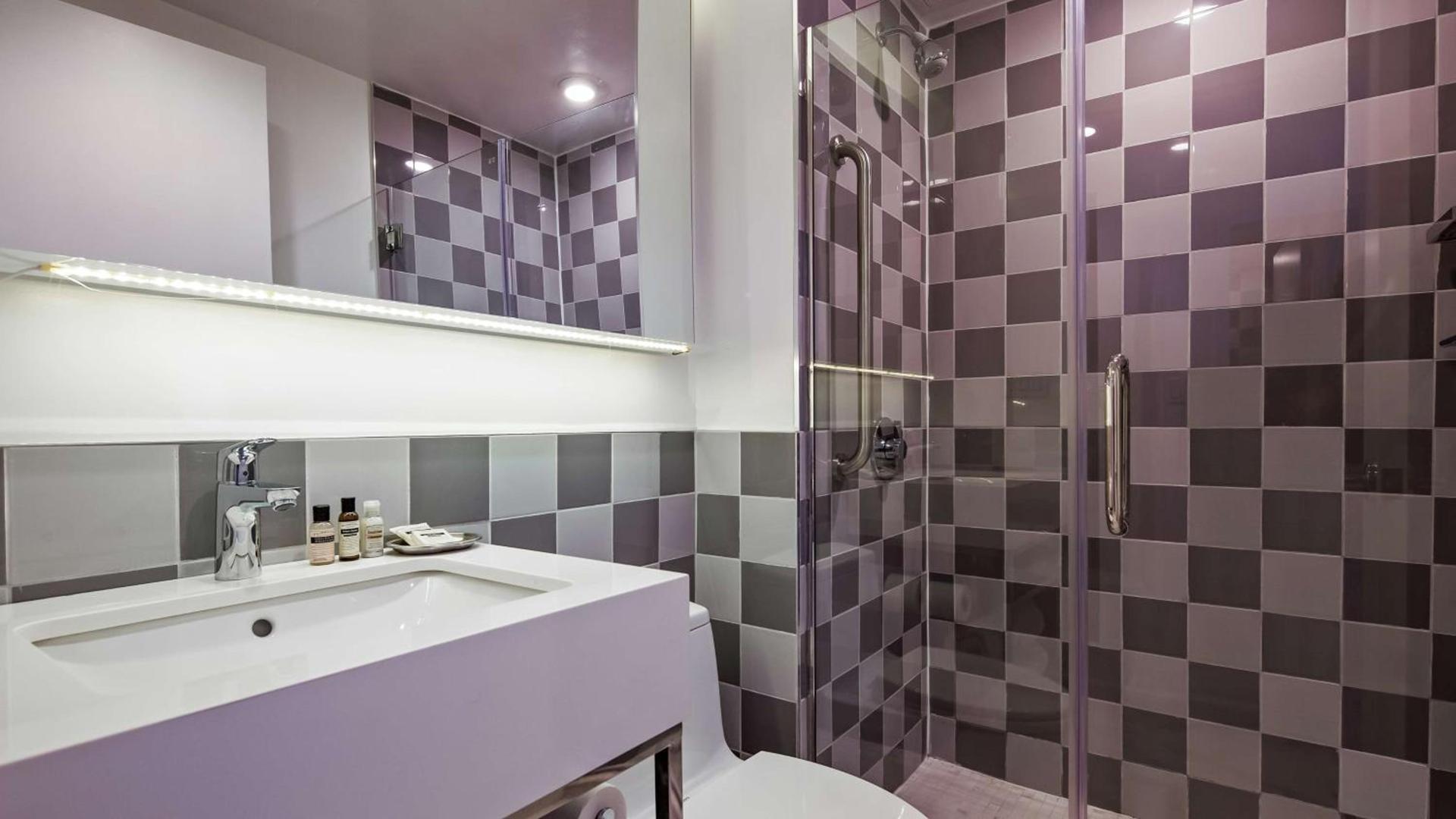 Best Western Premier Empire State Hotel photo 18