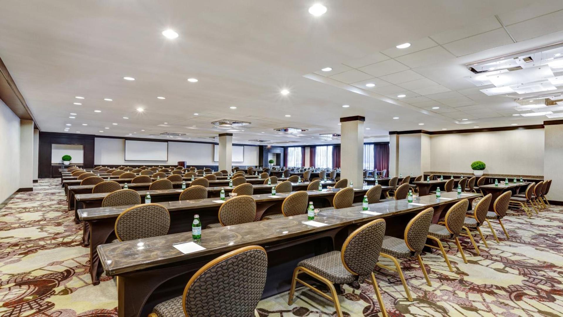 Crowne Plaza Houston Galleria Area by IHG photo 38