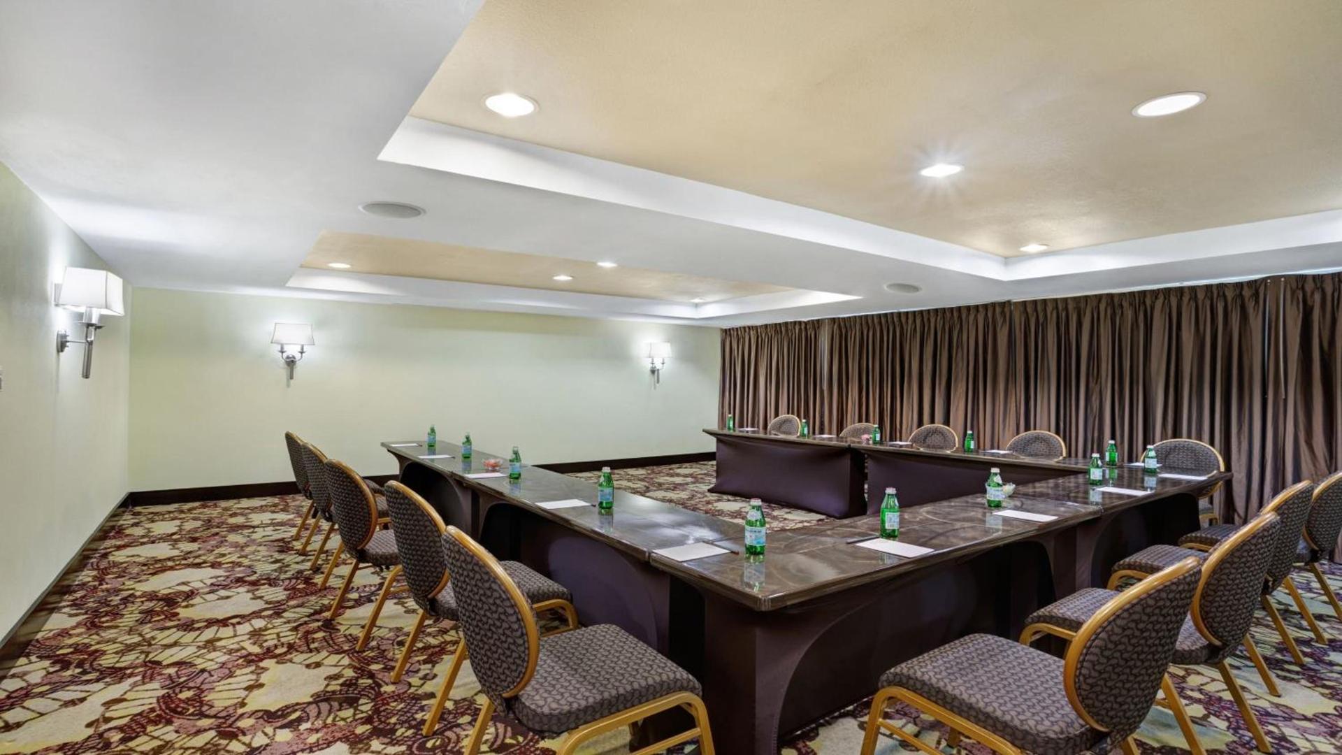 Crowne Plaza Houston Galleria Area by IHG photo 41