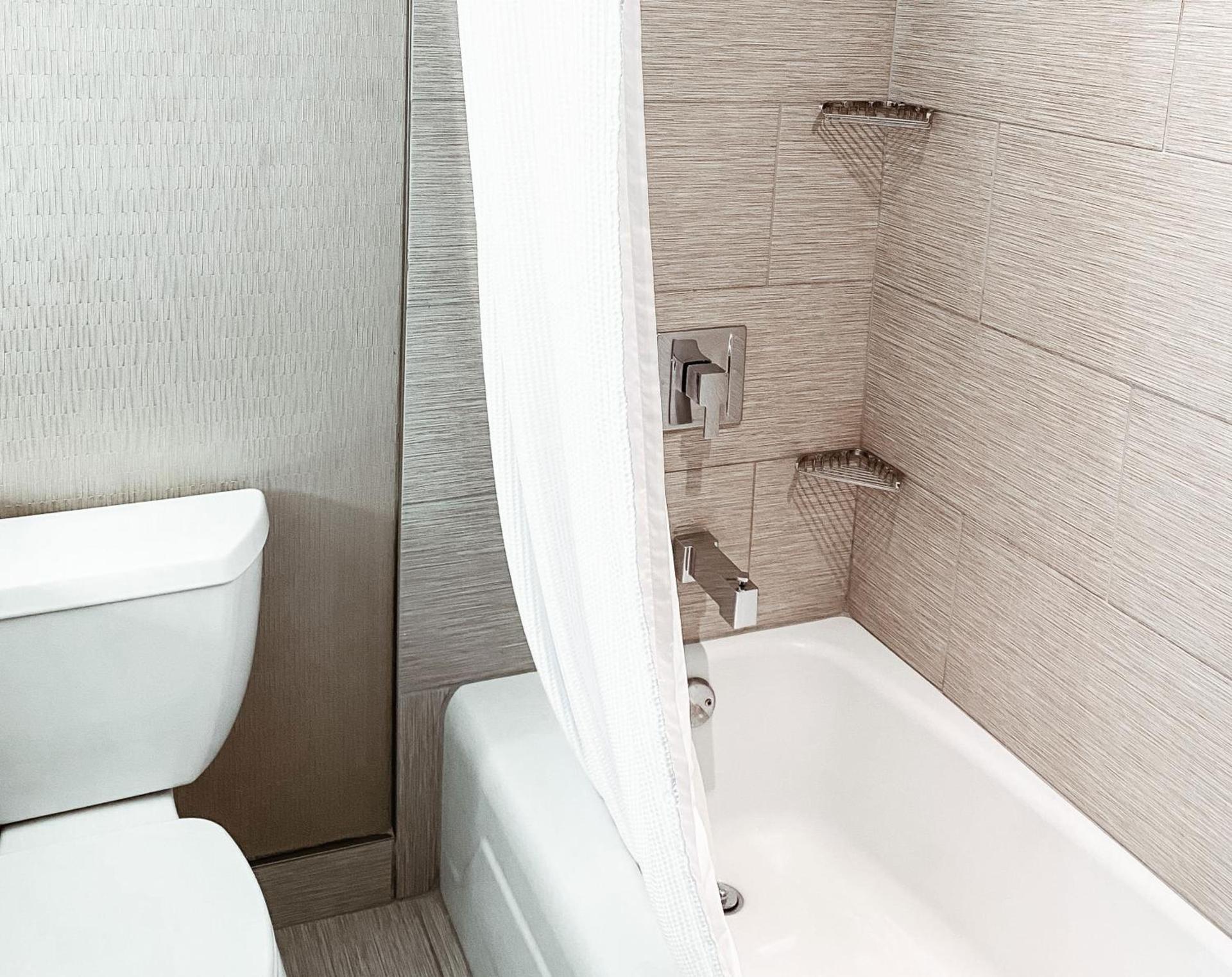 Crowne Plaza Chicago SW - Burr Ridge by IHG photo 23
