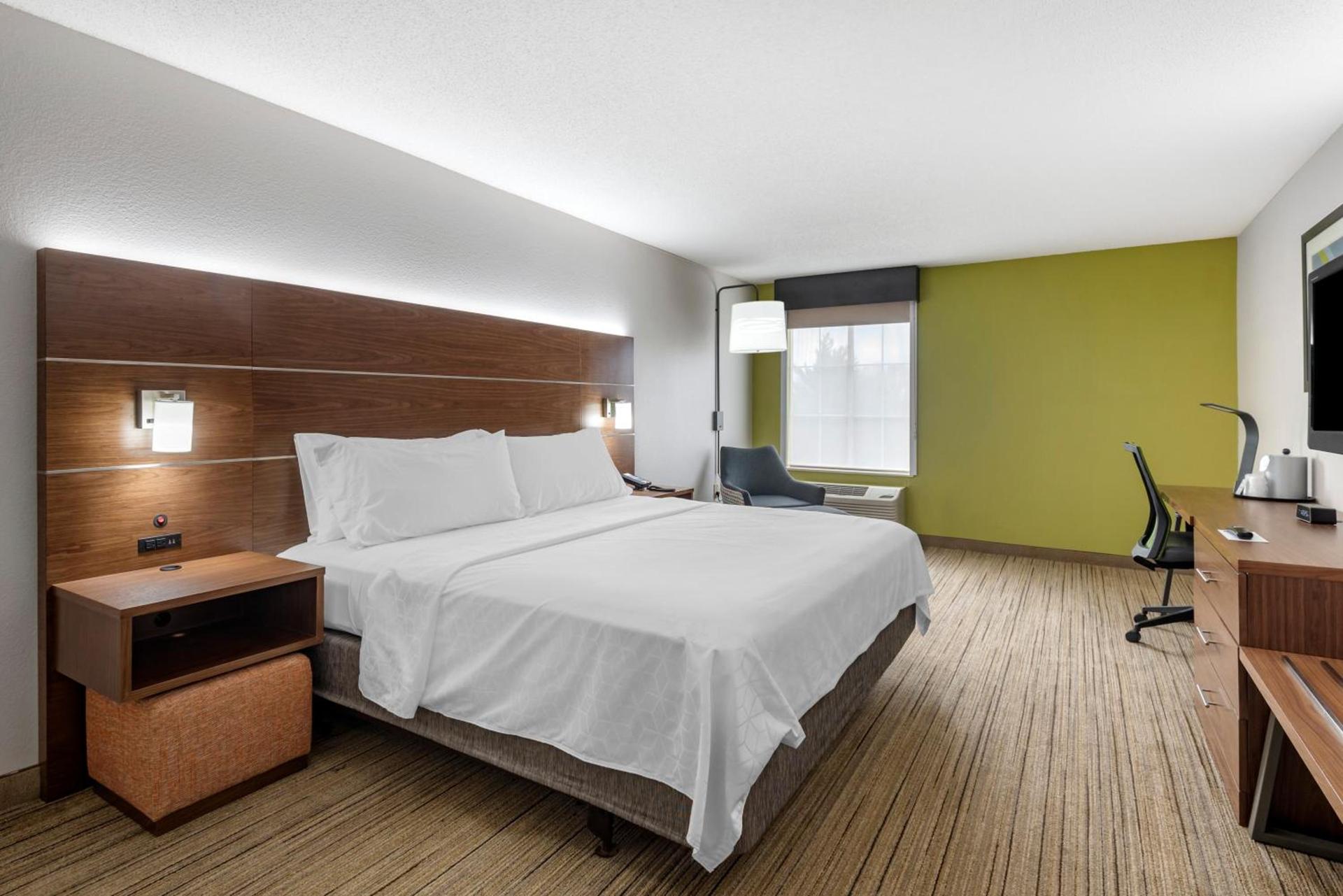 Holiday Inn Express Charlotte West - Gastonia by IHG photo 41
