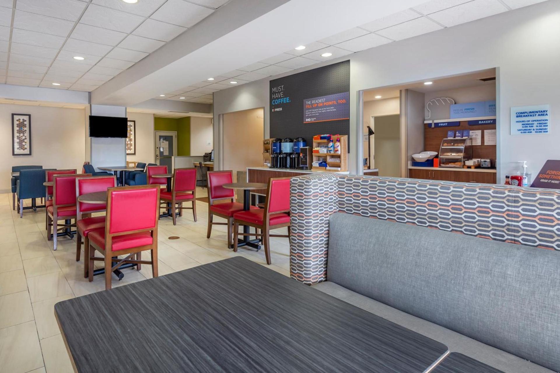 Holiday Inn Express Charlotte West - Gastonia by IHG photo 17