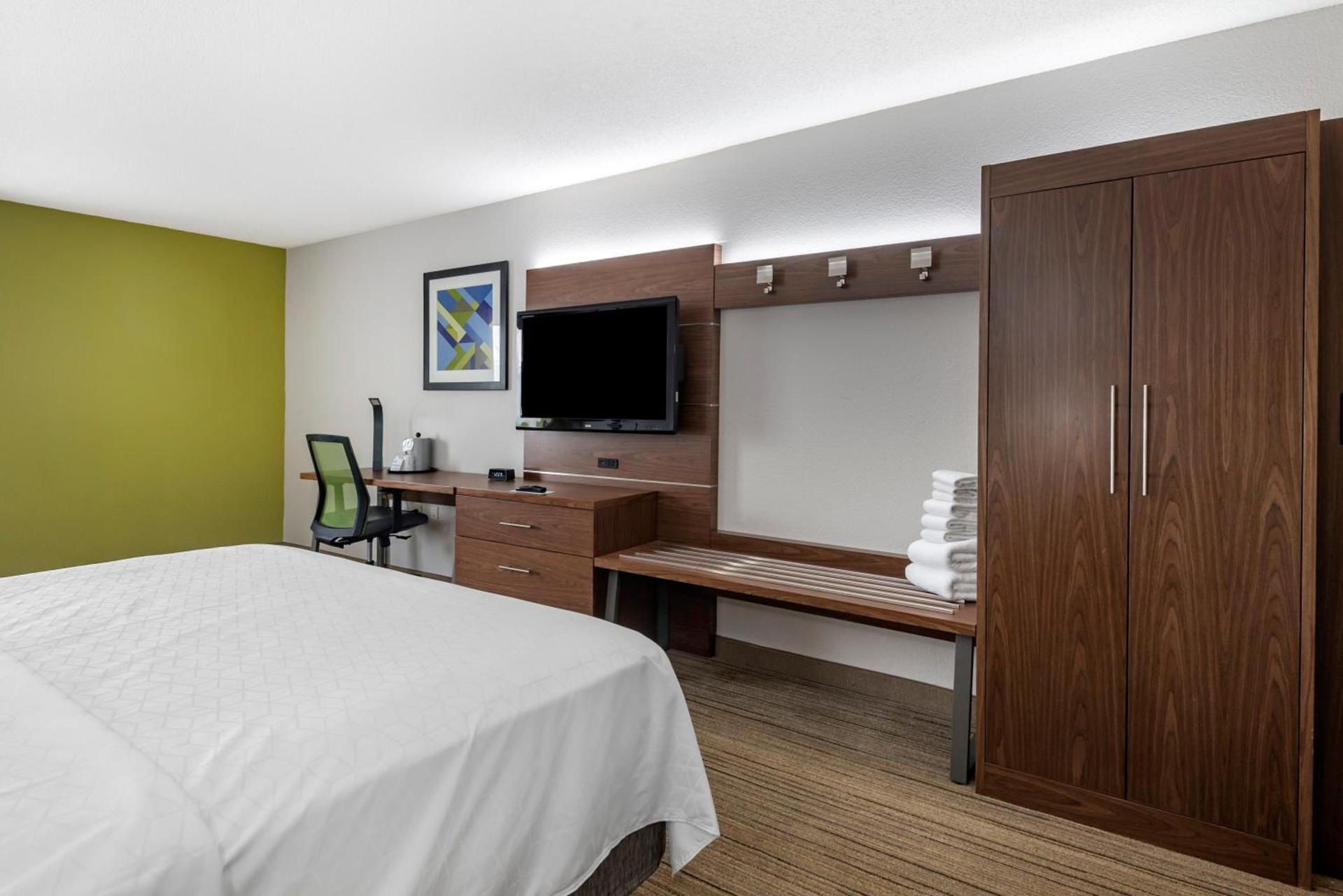 Holiday Inn Express Charlotte West - Gastonia by IHG photo 36