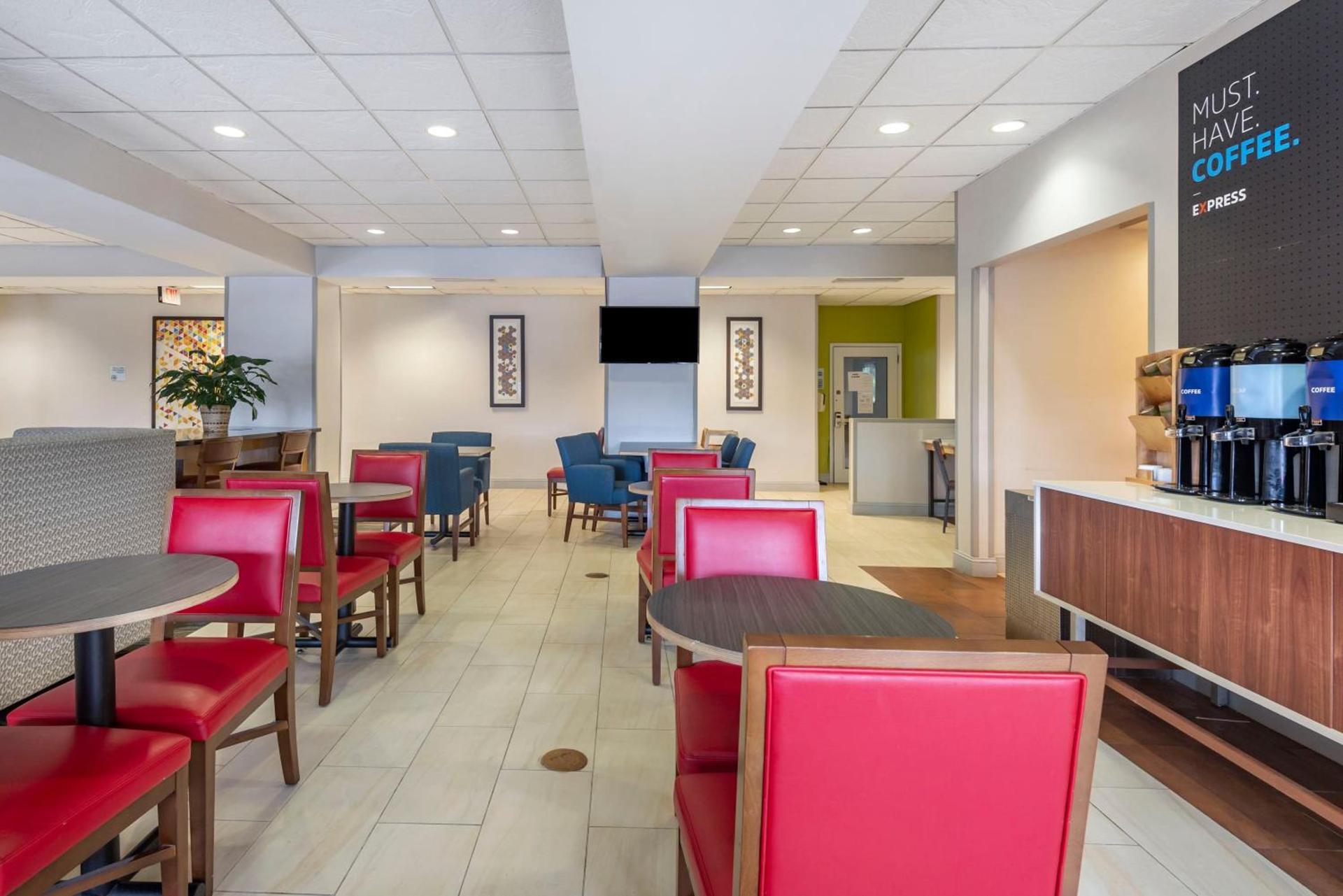 Holiday Inn Express Charlotte West - Gastonia by IHG photo 15