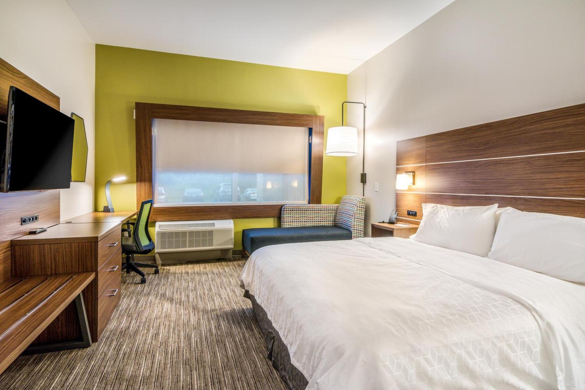 Holiday Inn Express & Suites - Asheboro by IHG photo 52