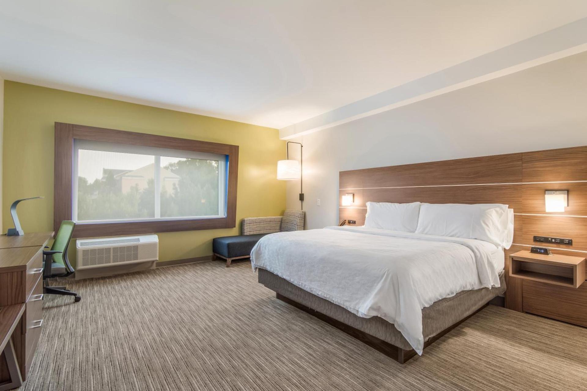 Holiday Inn Express & Suites - Asheboro by IHG photo 34