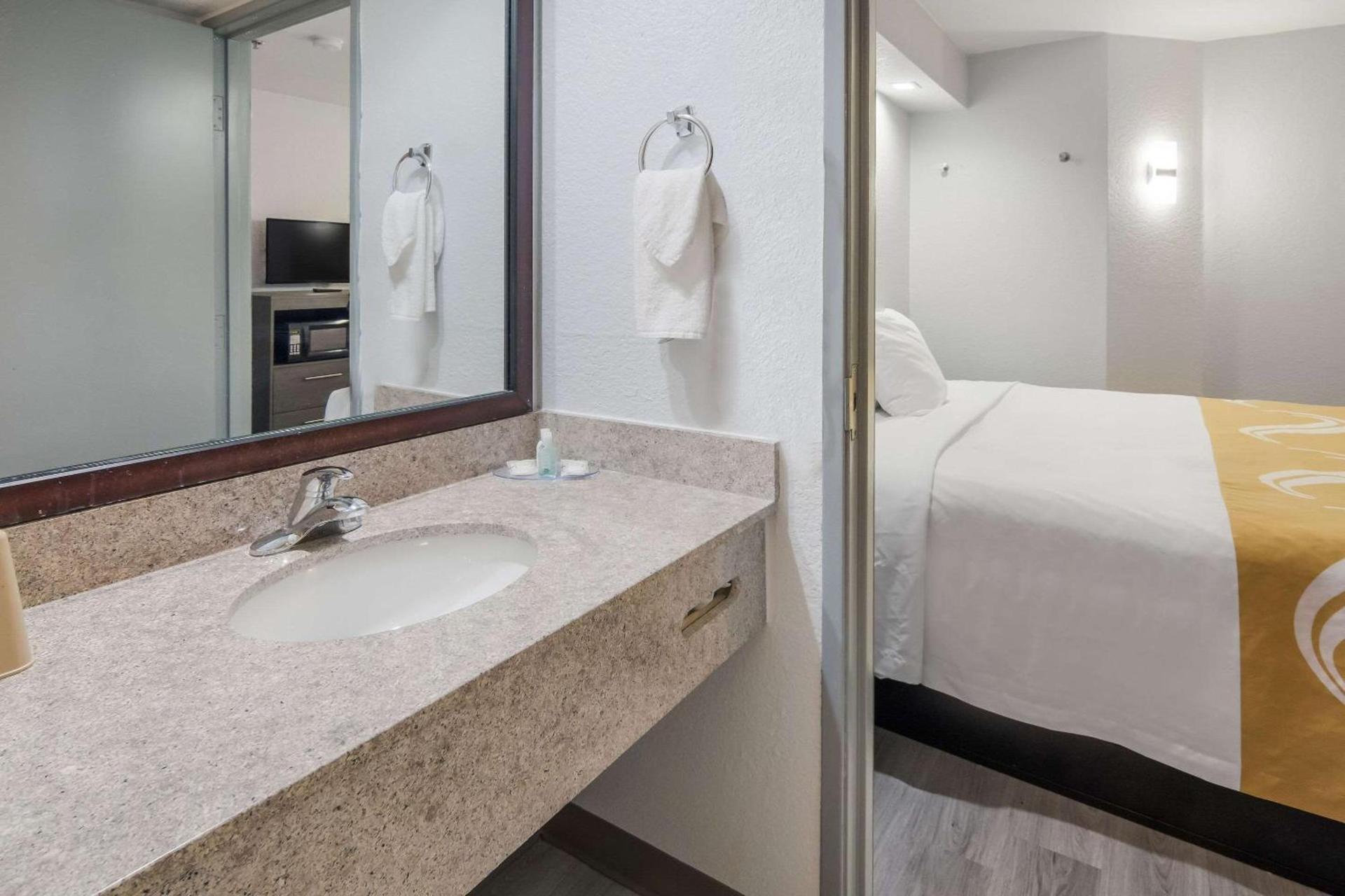 Quality Inn & Suites Richardson-Dallas photo 24