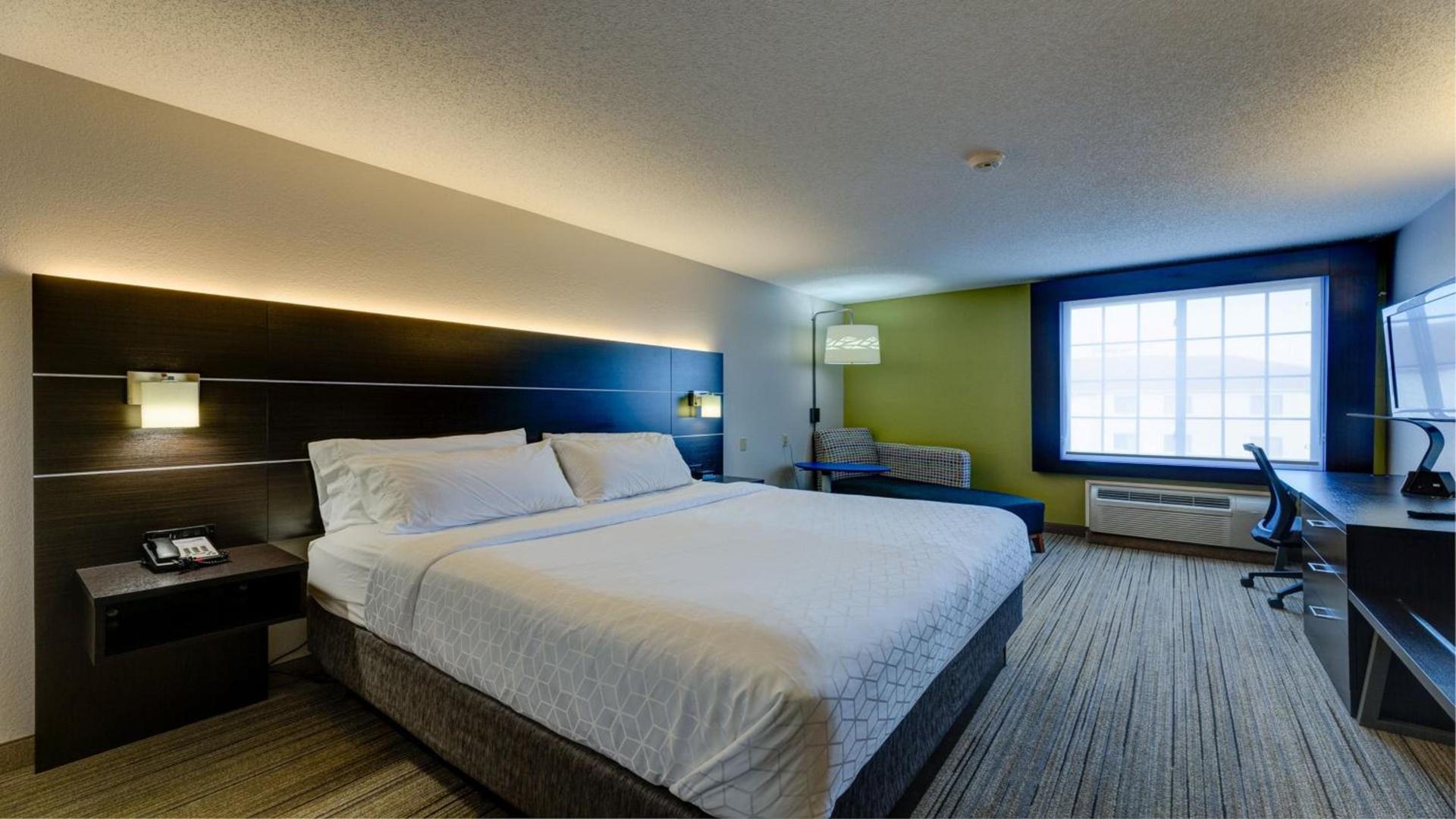 Holiday Inn Express & Suites Ashtabula-Geneva by IHG photo 38