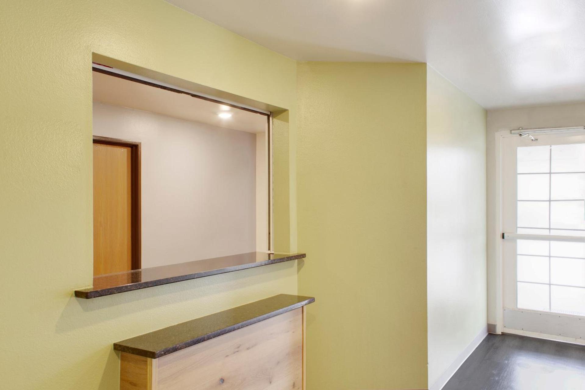 WoodSpring Suites Houston Willowbrook photo 28