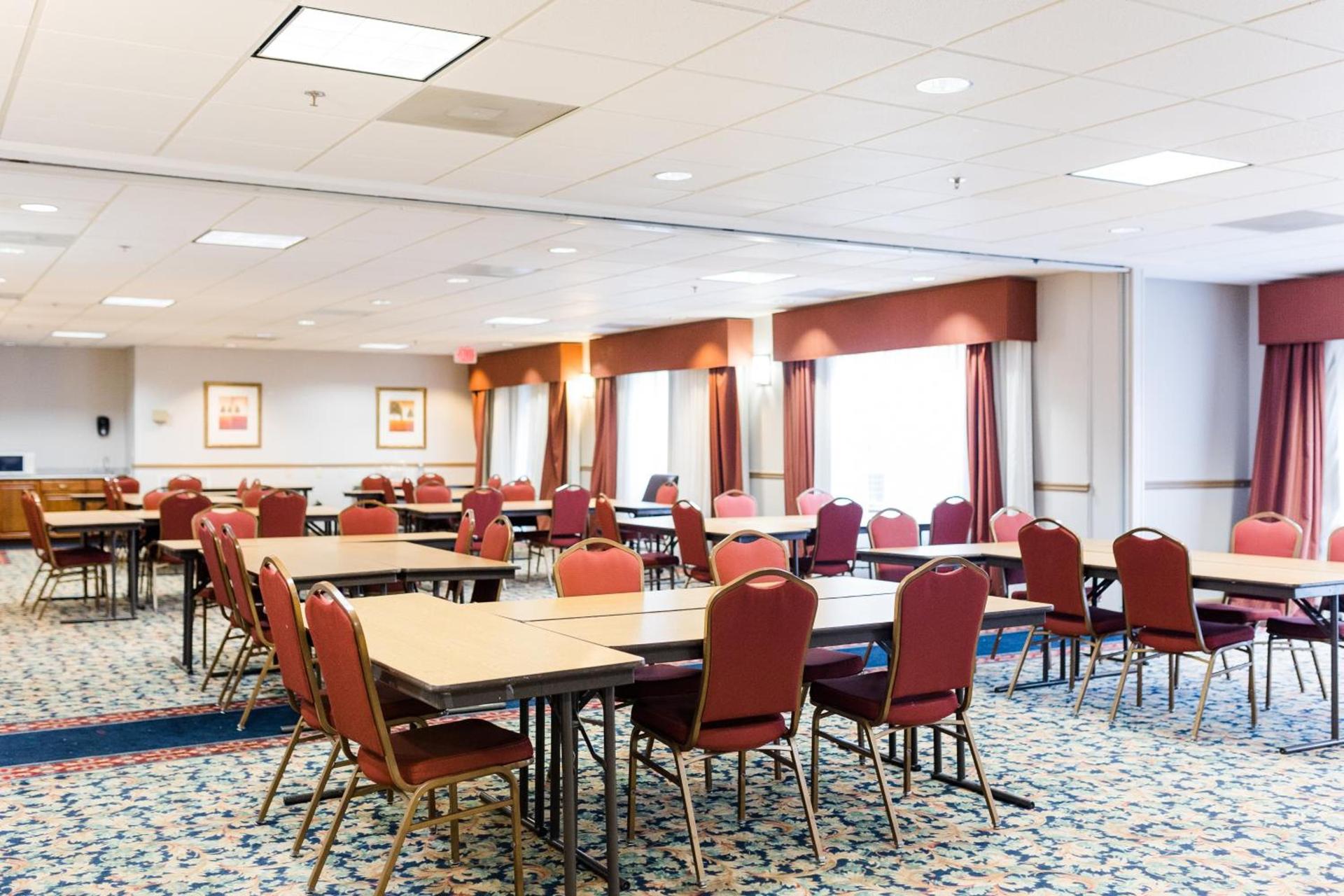 Country Inn & Suites by Radisson, Helen, GA photo 12