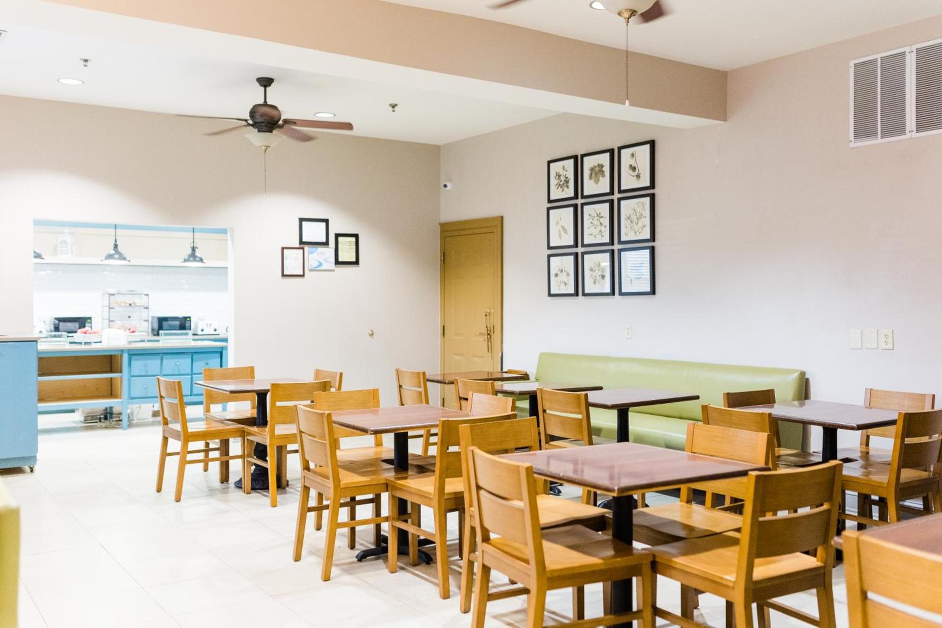 Country Inn & Suites by Radisson, Helen, GA photo 19