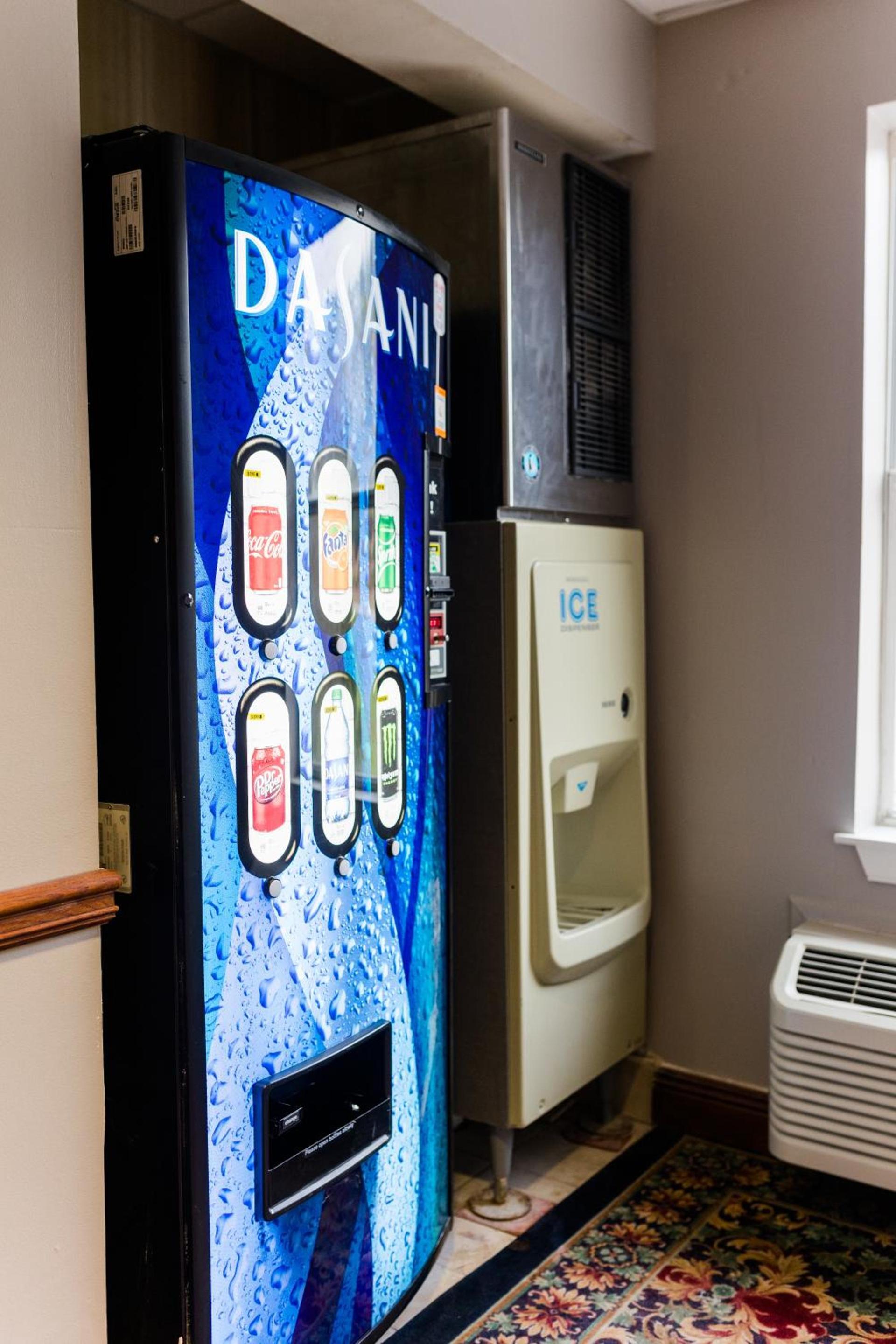 Country Inn & Suites by Radisson, Helen, GA photo 20