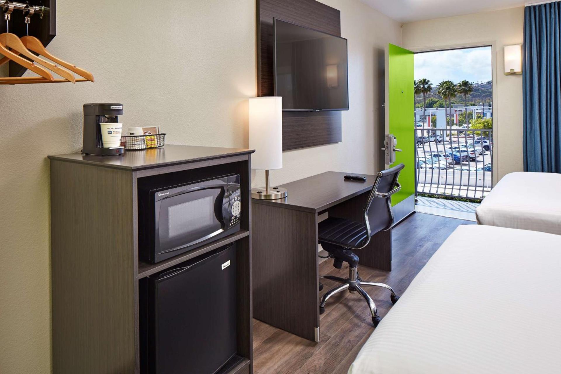 SureStay Hotel by Best Western San Diego Pacific Beach photo 6