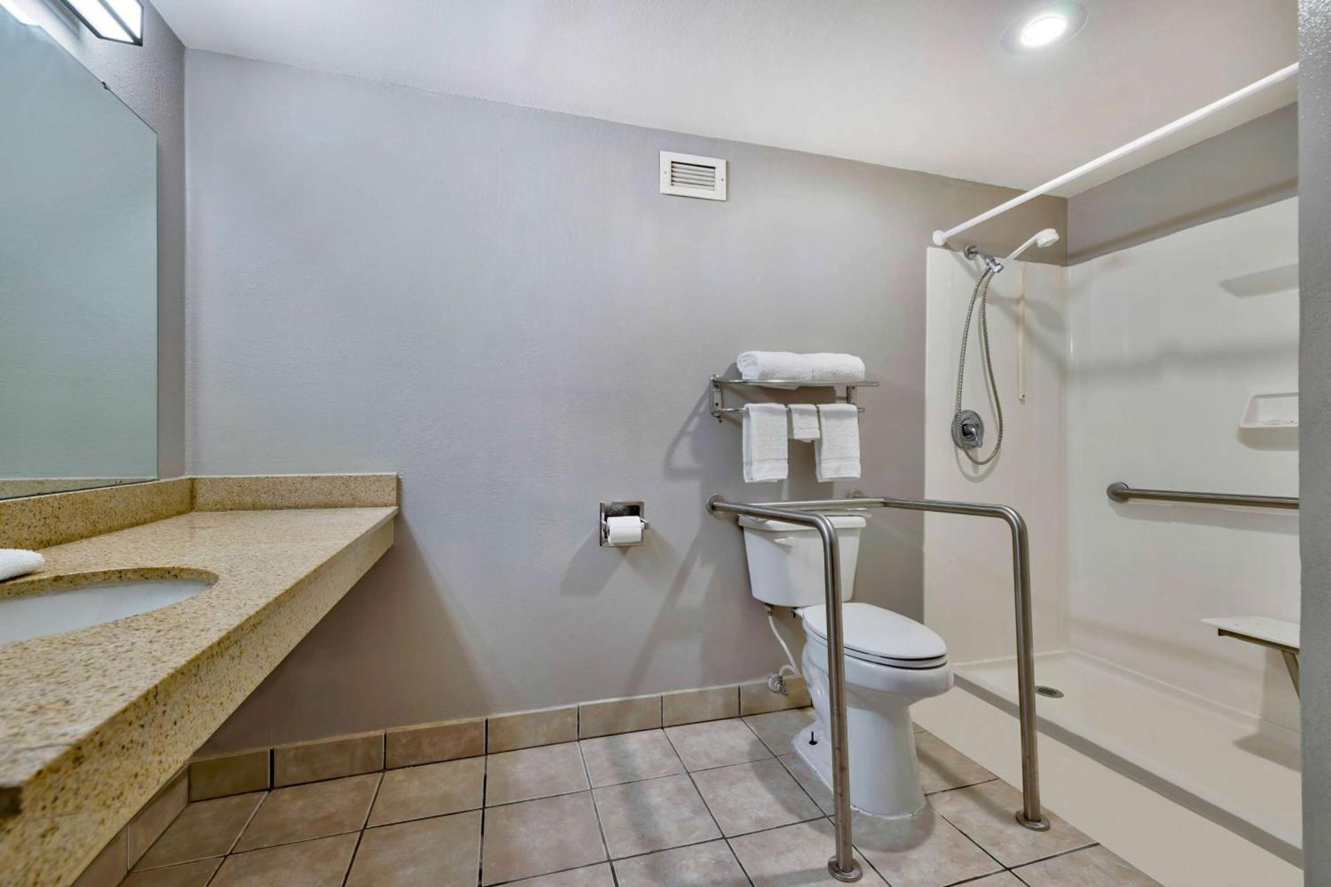 Studio 6 Bartlesville - OK photo 12
