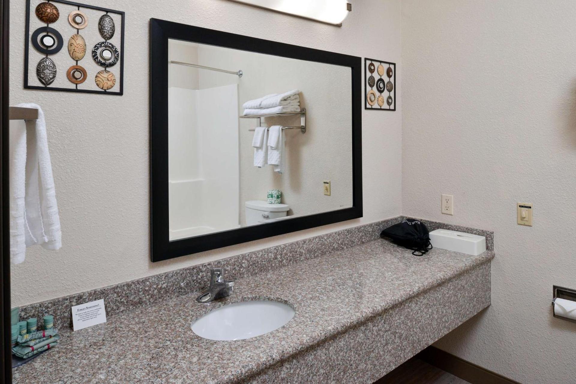 Best Western Big Spring Lodge photo 36