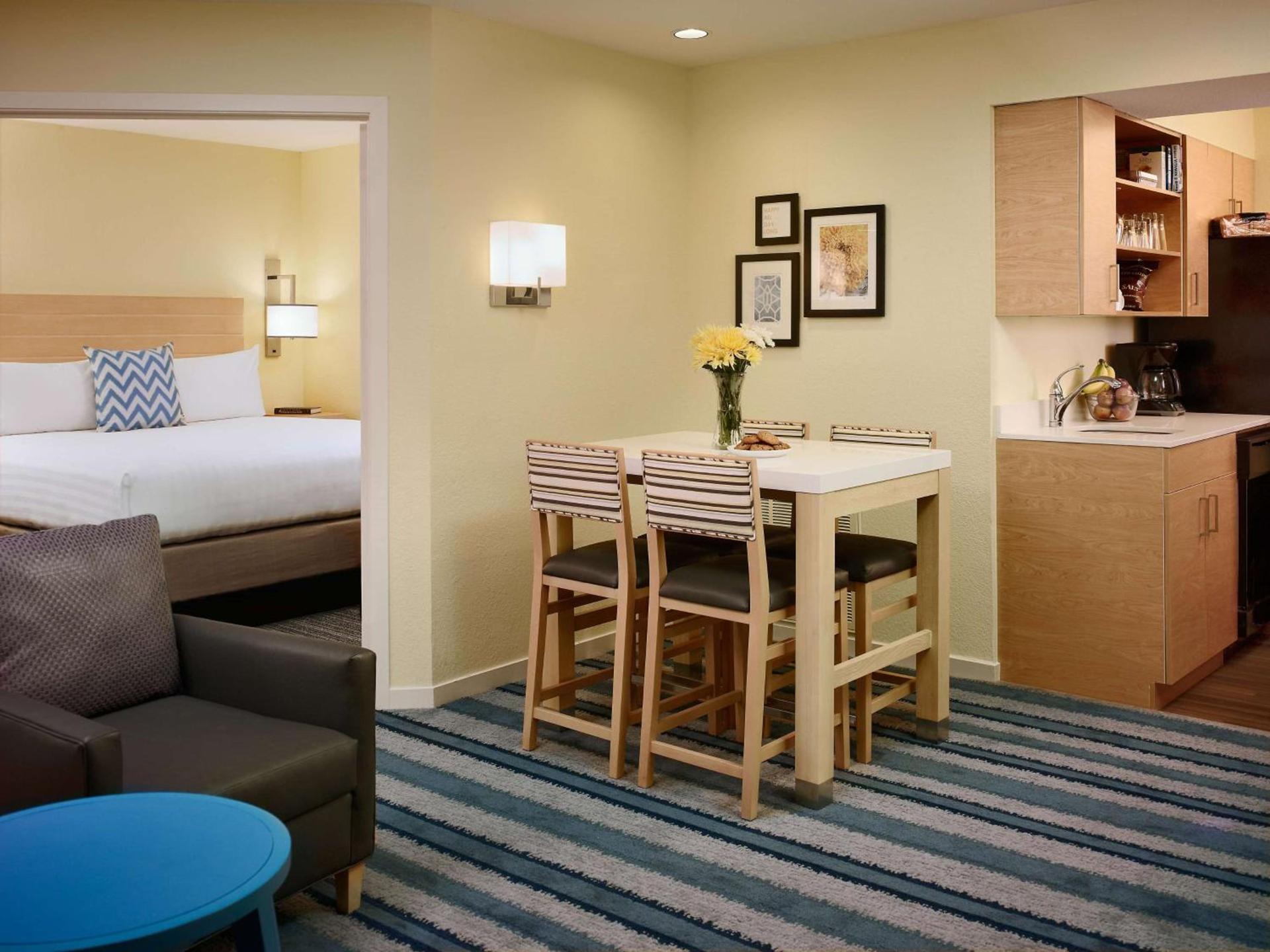 Sonesta ES Suites Atlanta - Perimeter Center North photo 14