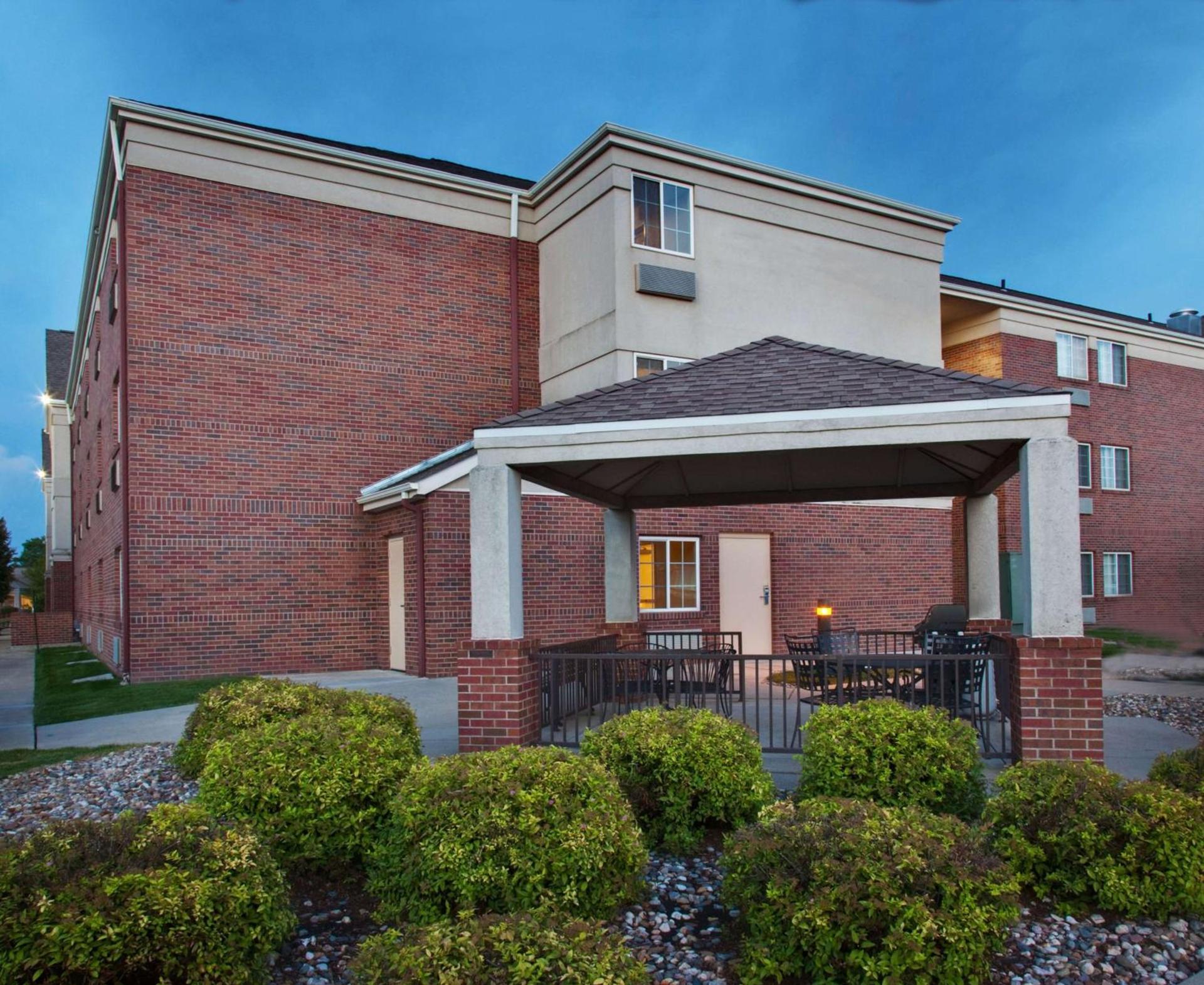 Sonesta Simply Suites Des Moines photo 32