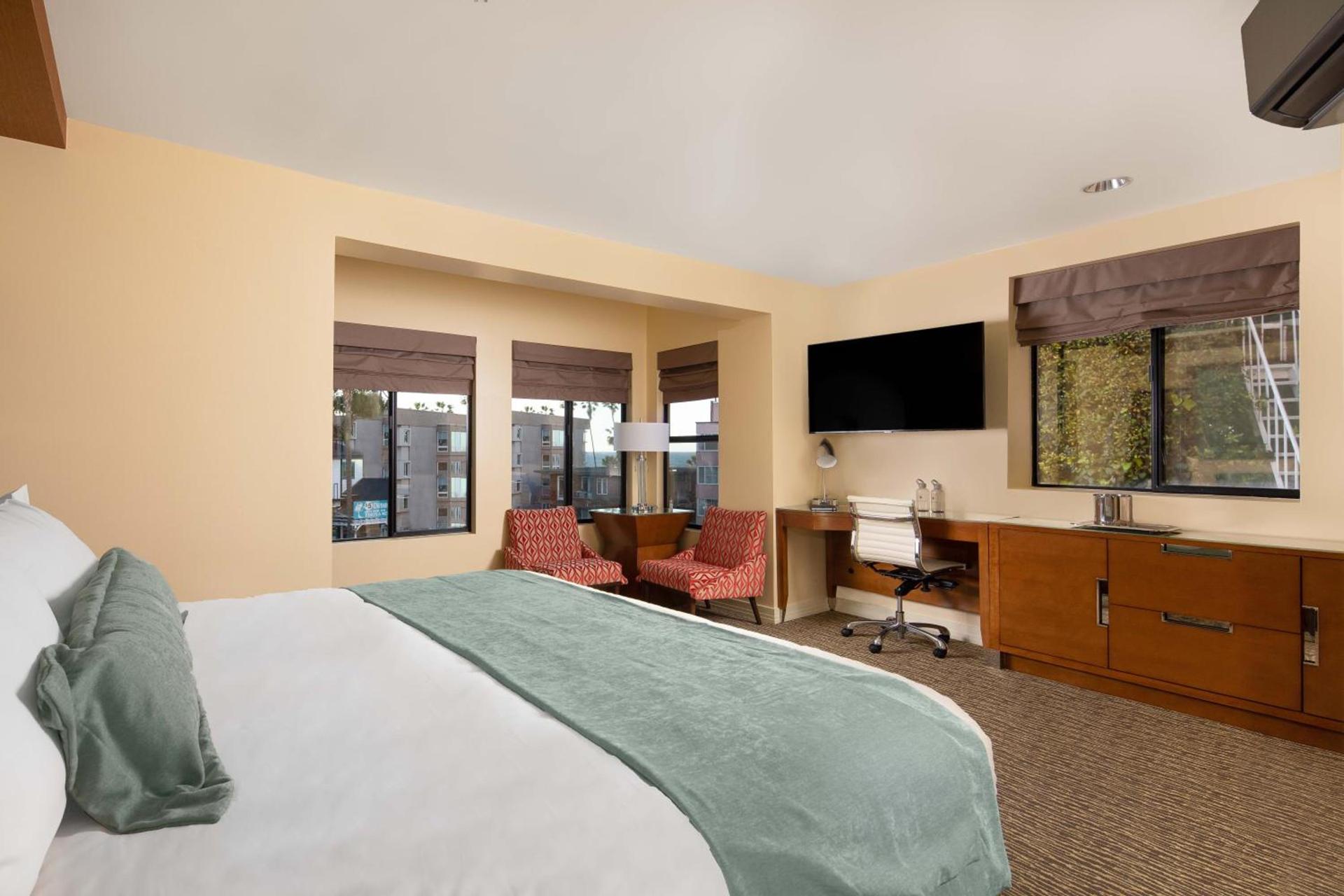 Cormorant Boutique Hotel photo 21