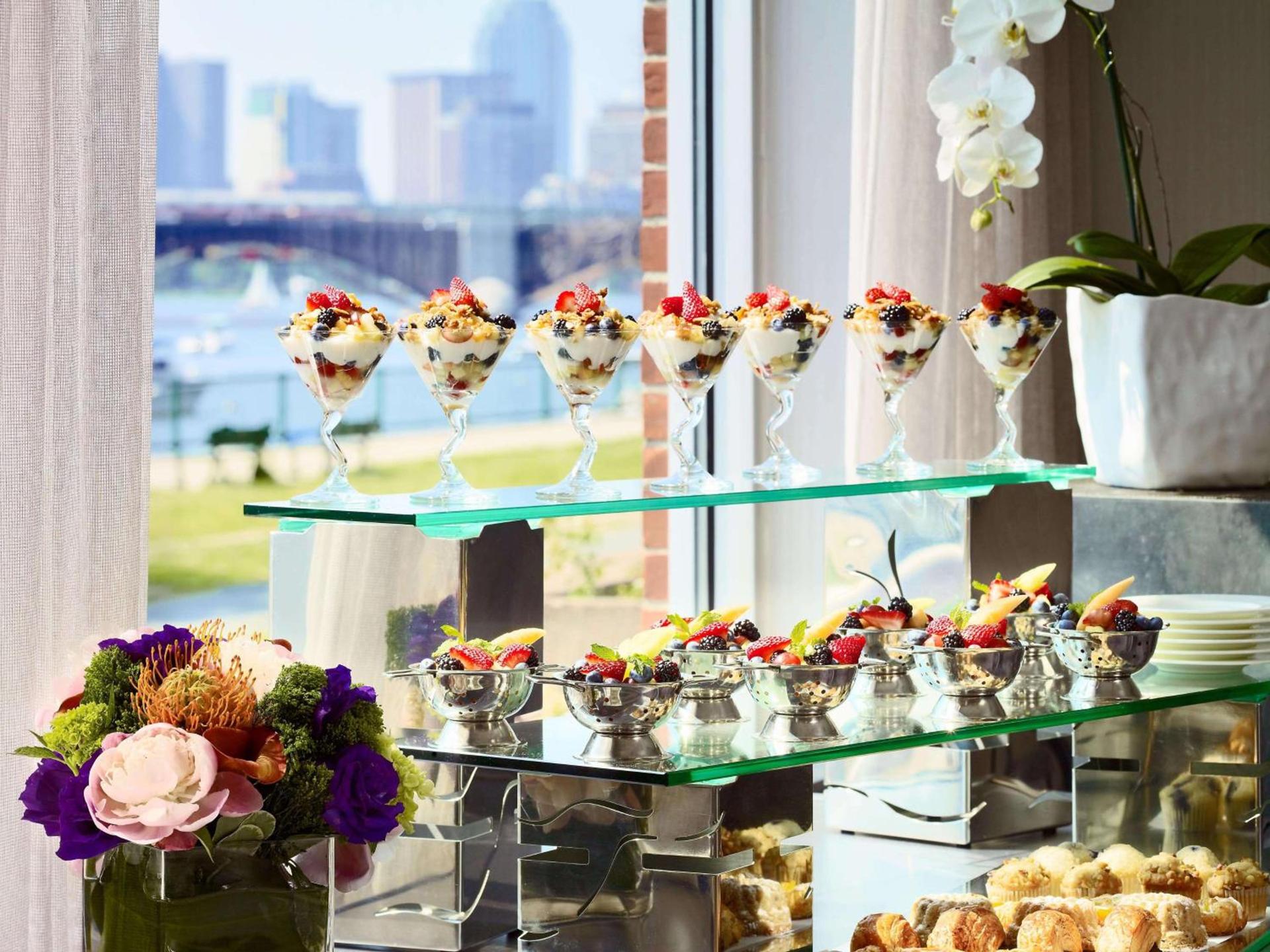 The Royal Sonesta Boston photo 78