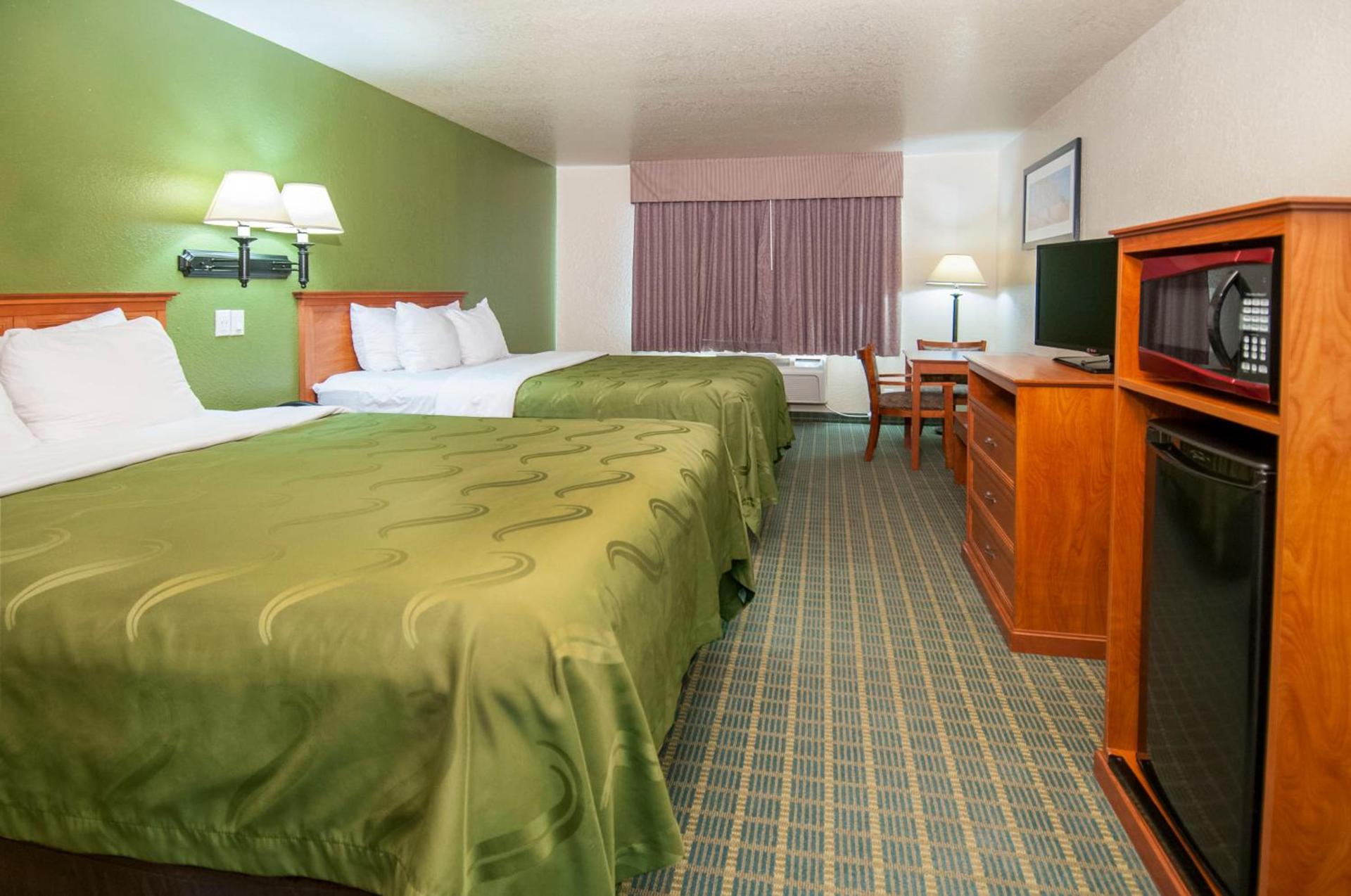 Quality Inn Alpine photo 35
