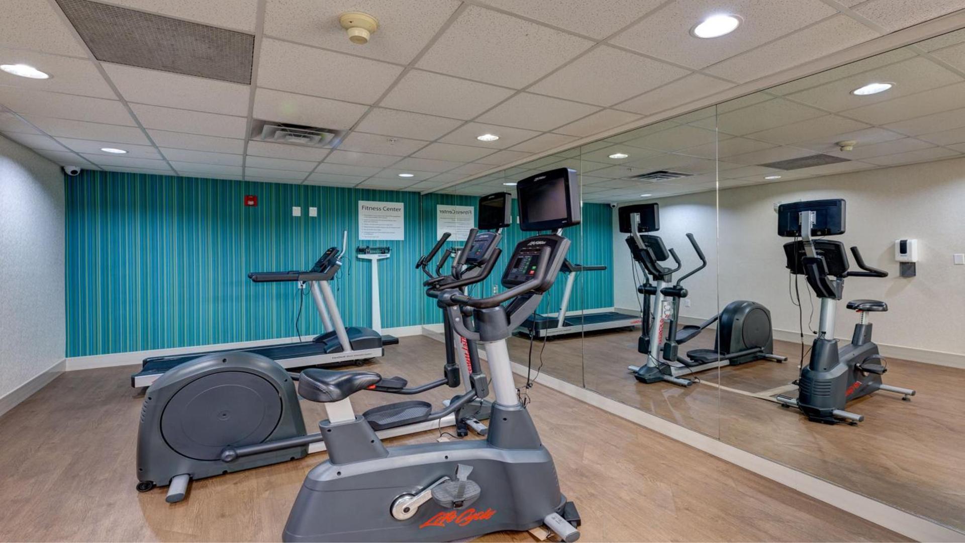 Holiday Inn Express & Suites Ashtabula-Geneva by IHG photo 36