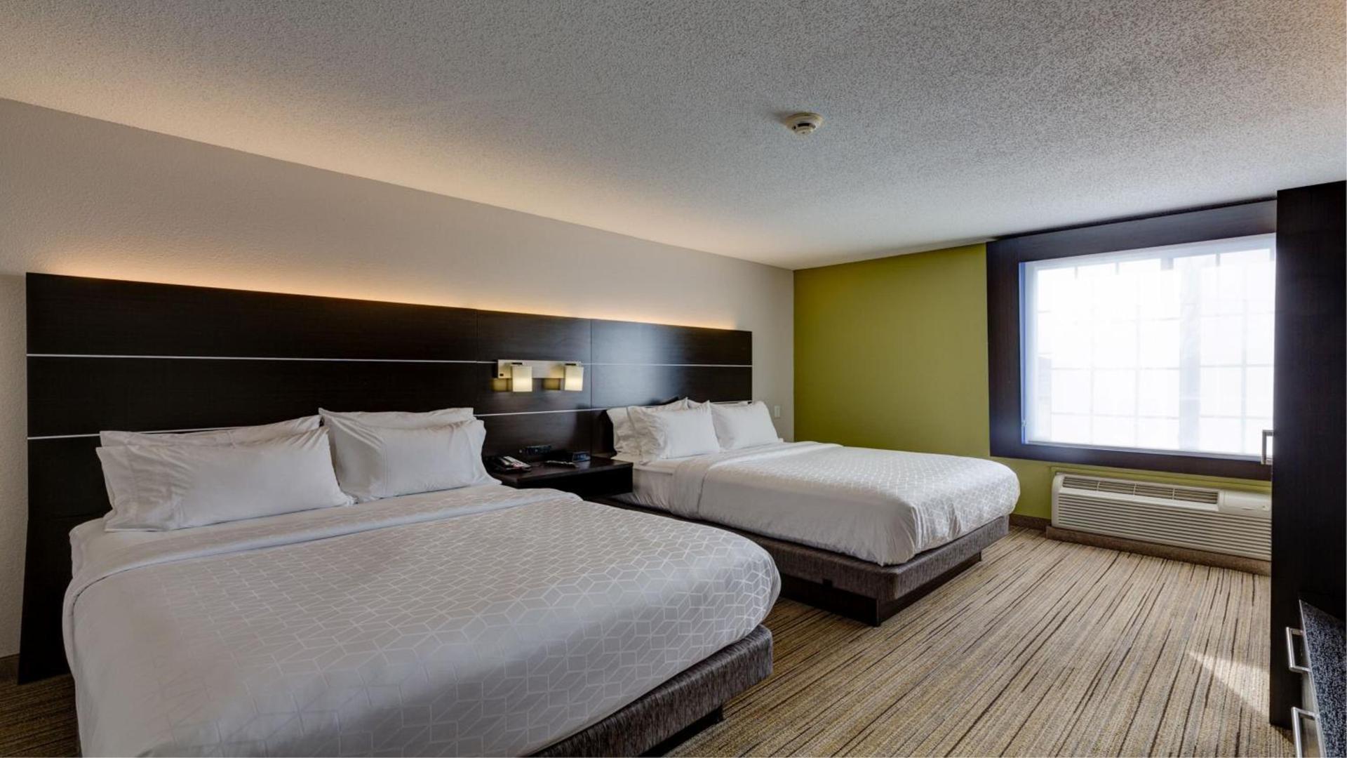 Holiday Inn Express & Suites Ashtabula-Geneva by IHG photo 41