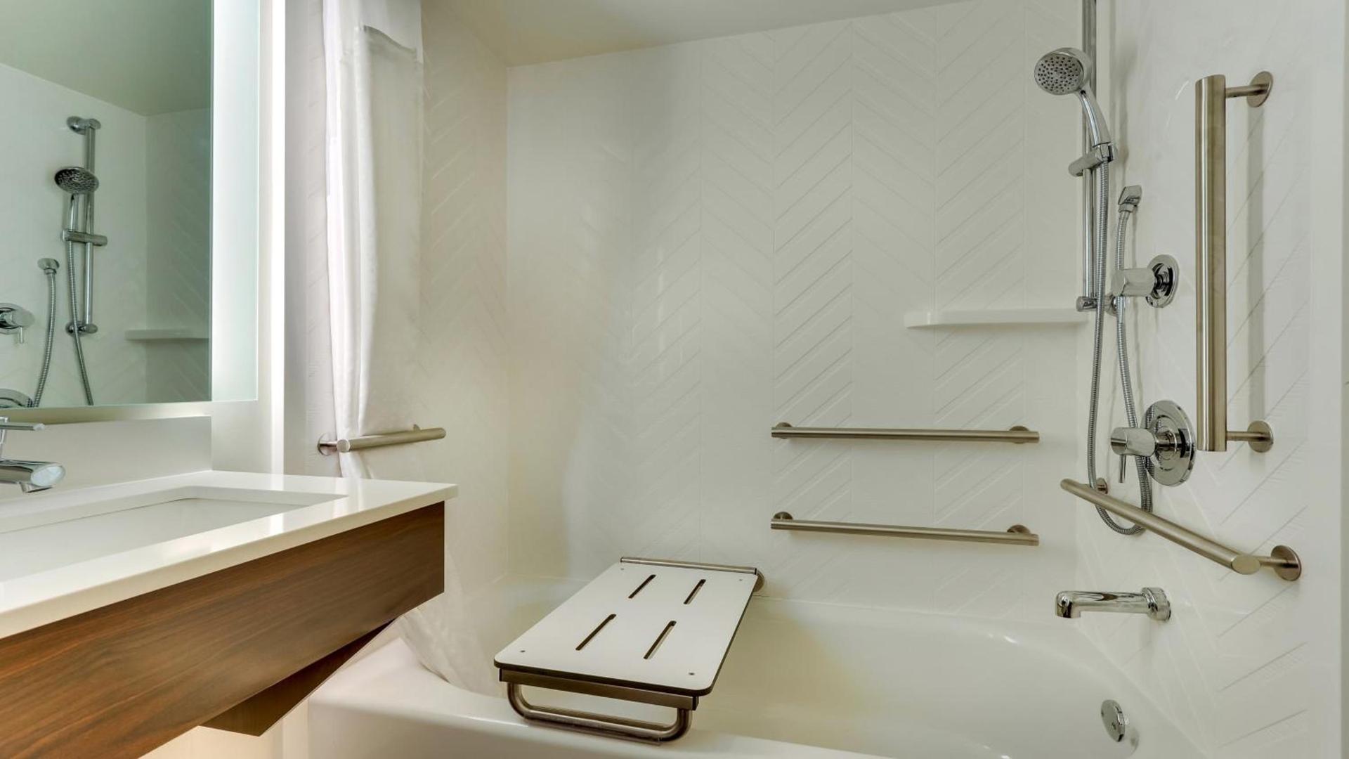 Holiday Inn Staunton Conference Center by IHG photo 5