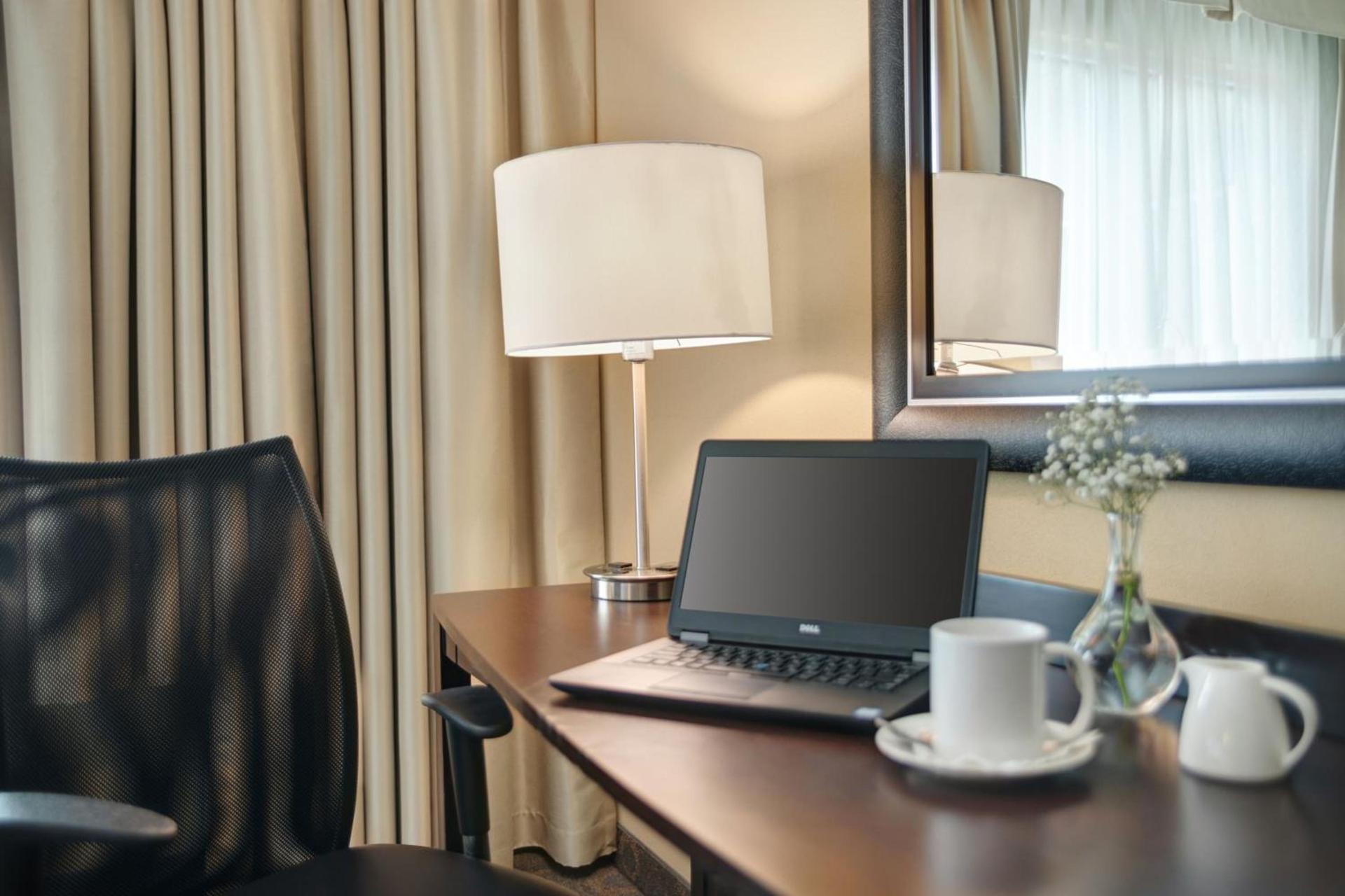 Crowne Plaza Houston Galleria Area by IHG photo 2