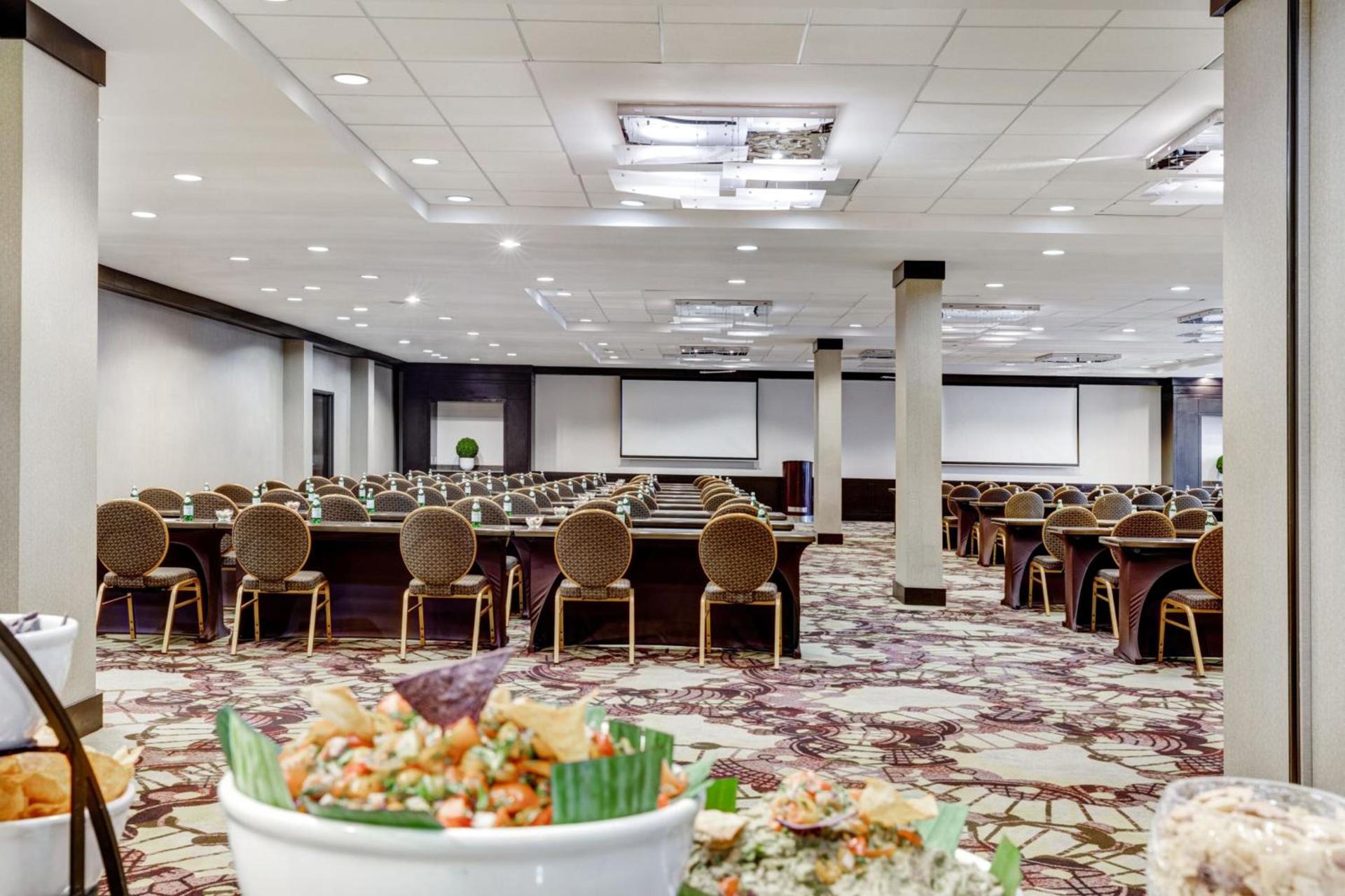Crowne Plaza Houston Galleria Area by IHG photo 12