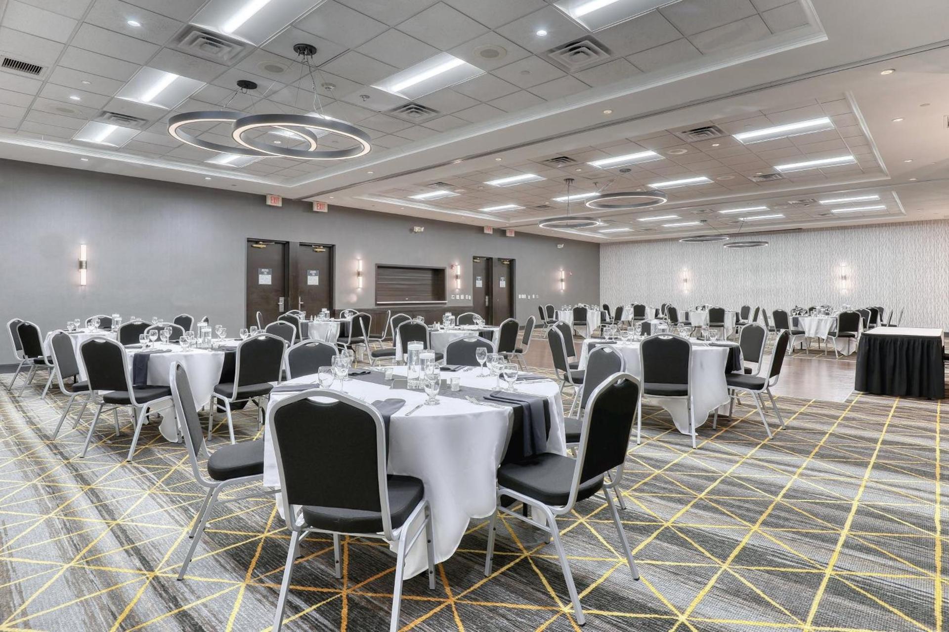 Holiday Inn Hotel & Suites Madison West - Middleton by IHG photo 60