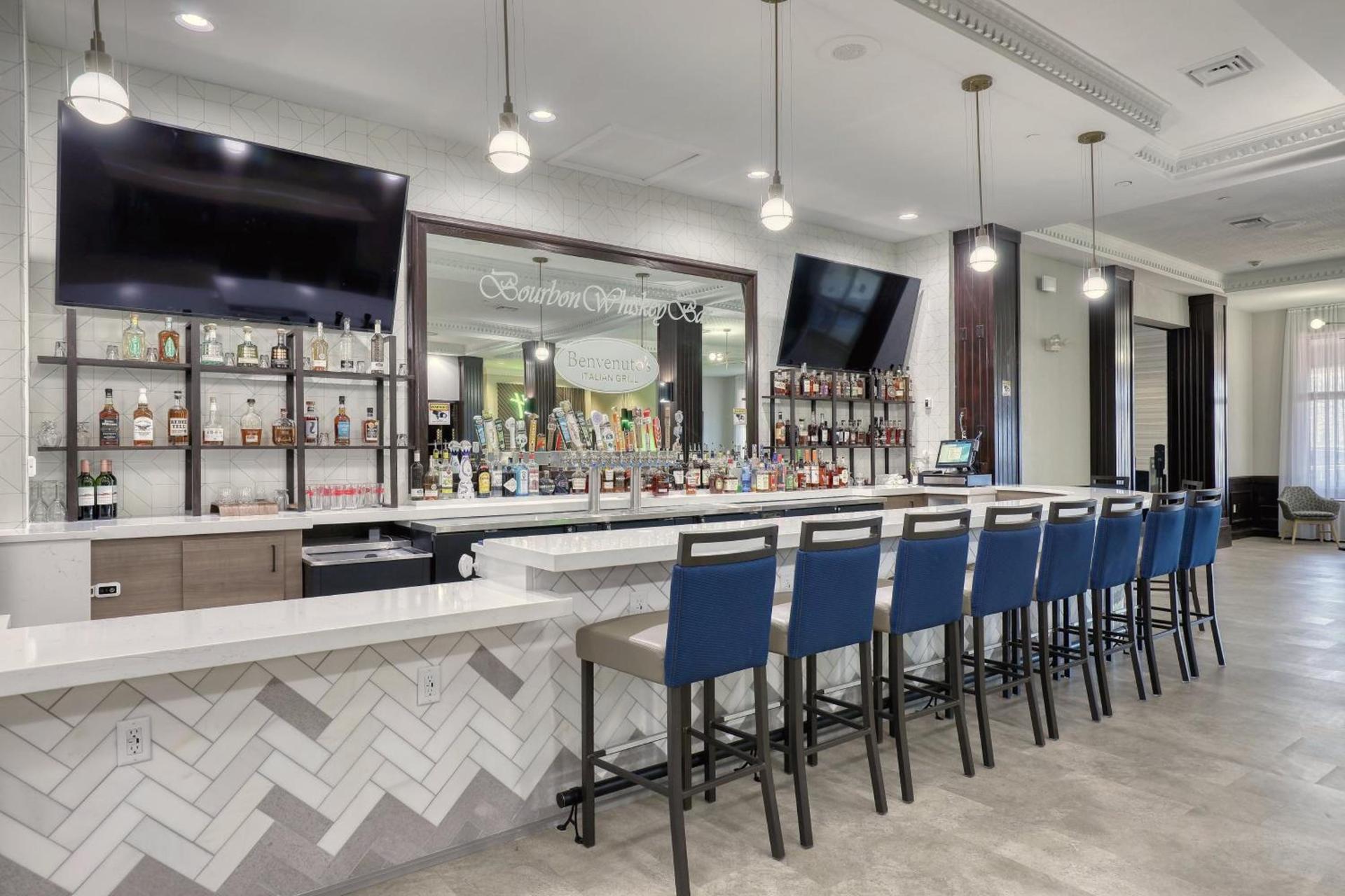 Holiday Inn Hotel & Suites Madison West - Middleton by IHG photo 49