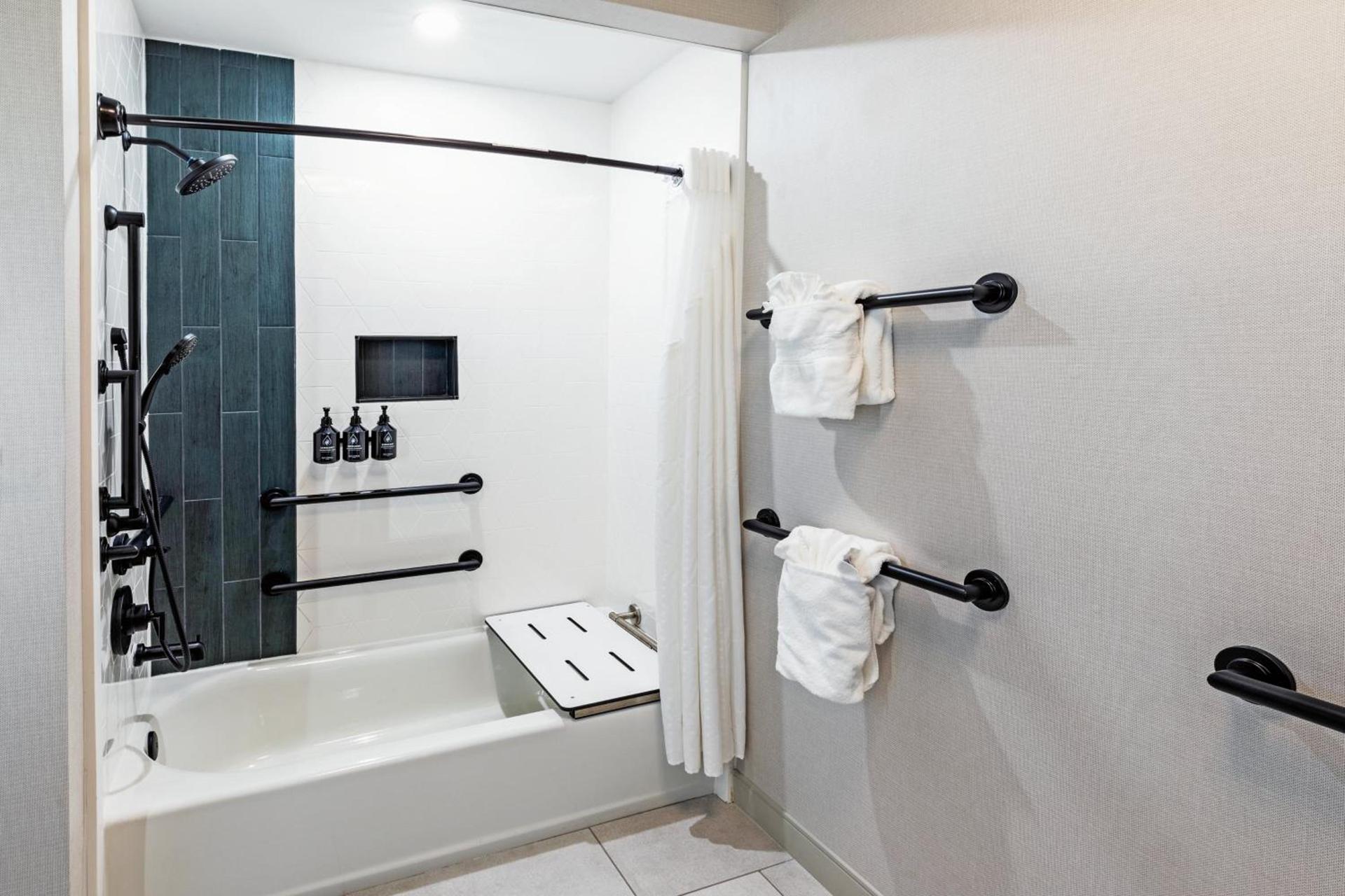 Hotel Indigo Spring - Woodlands Area by IHG photo 38