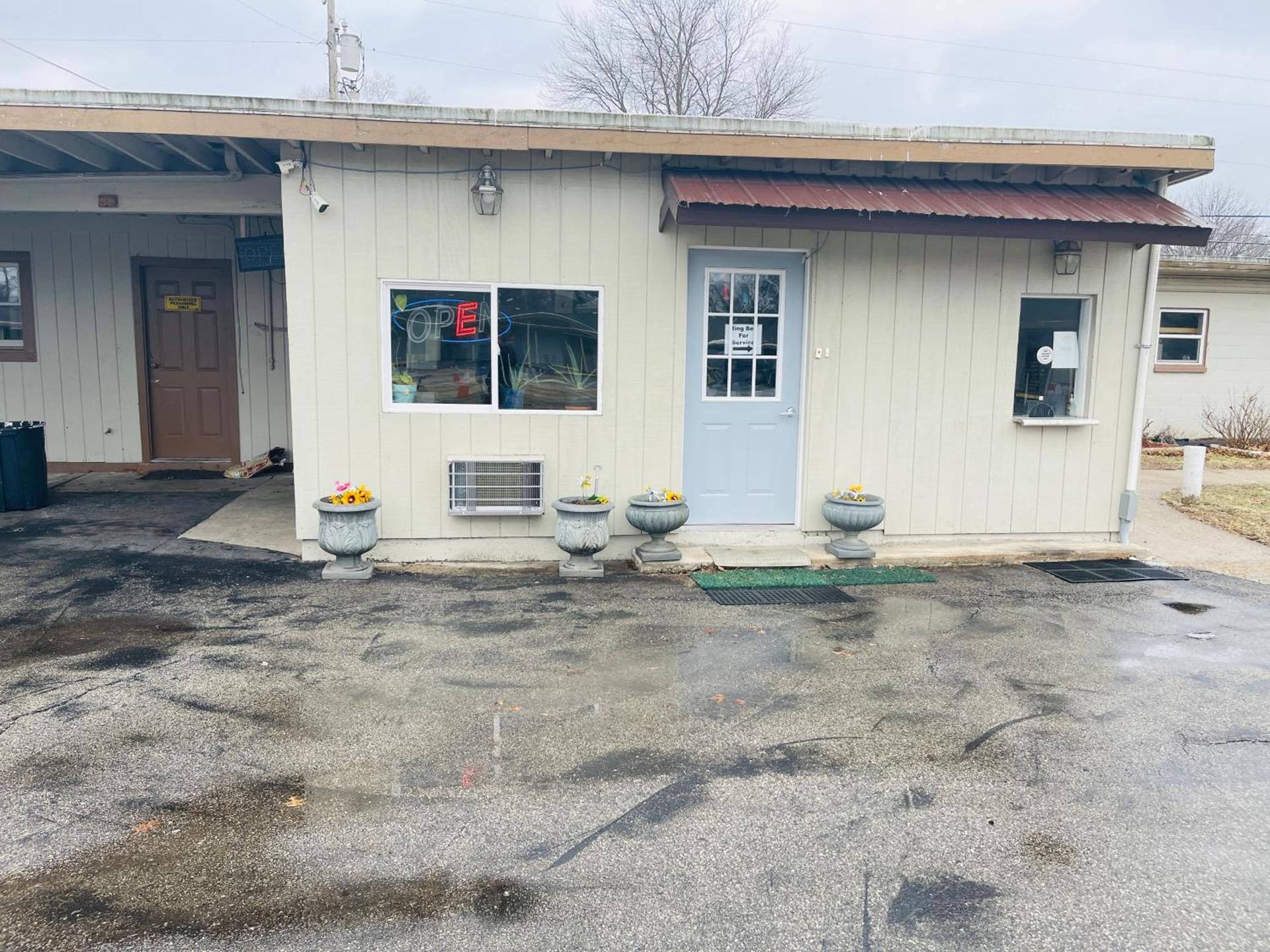 Woodridge Motel photo 10