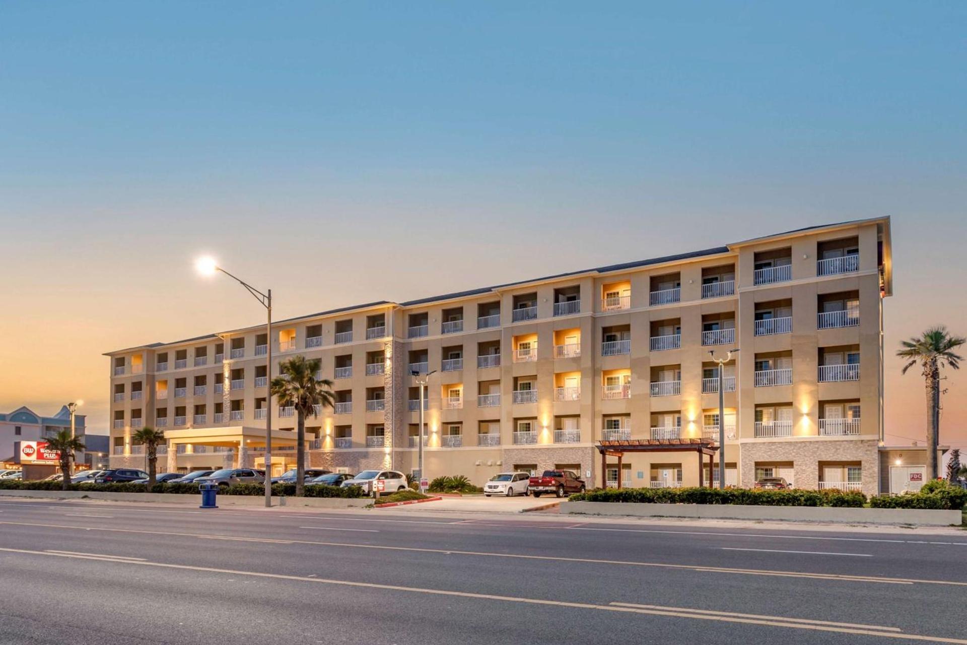 Best Western Plus Galveston Suites photo 8