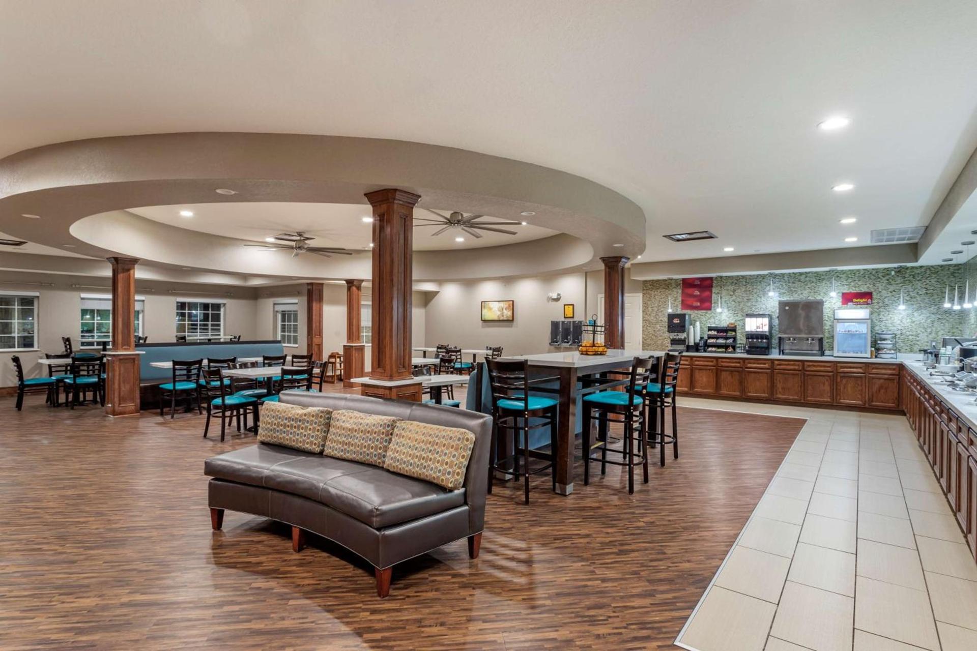 Best Western Plus Galveston Suites photo 22